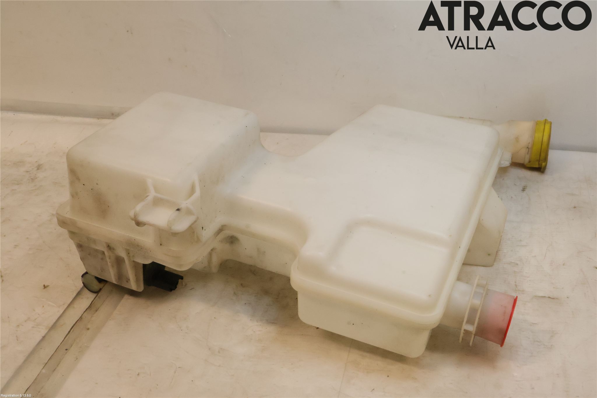 Renault TRAFIC/E-TECH 15- Spolartank Vindruta