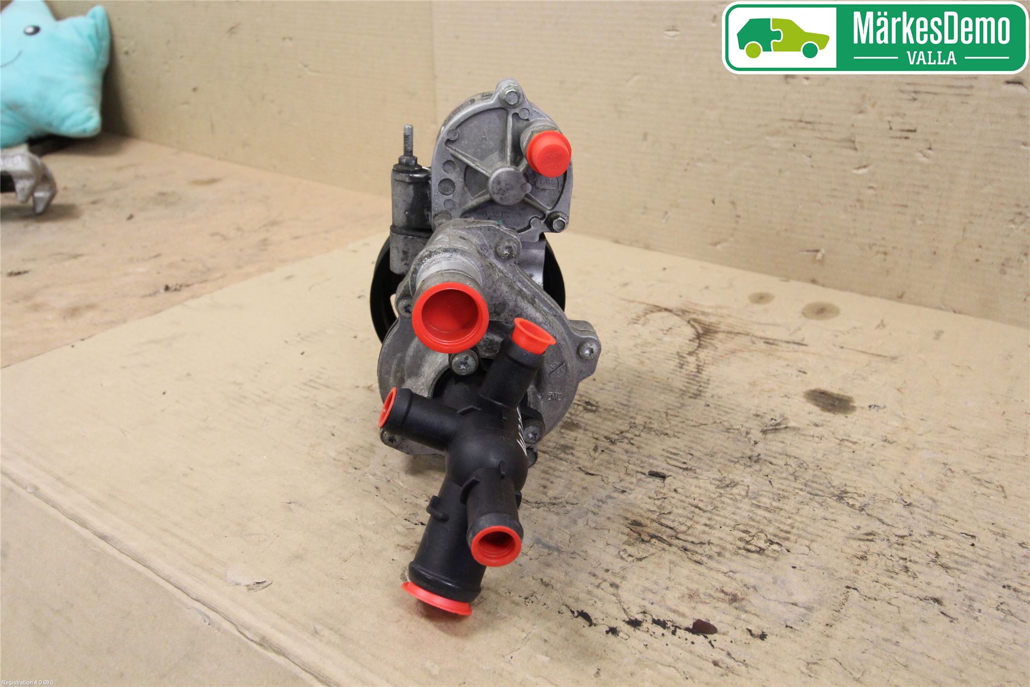 Ford TRANSIT    06-13 Vattenpump