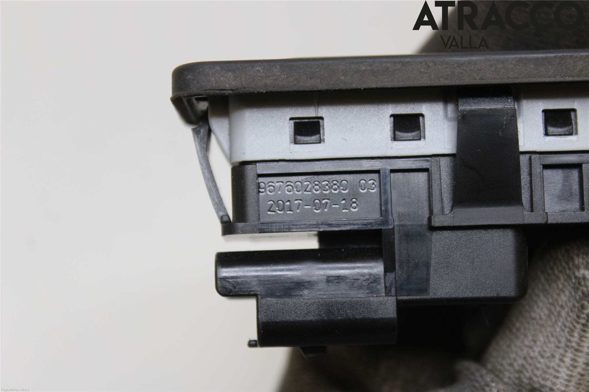 Peugeot 3008 17-24 Bakluckehandtag