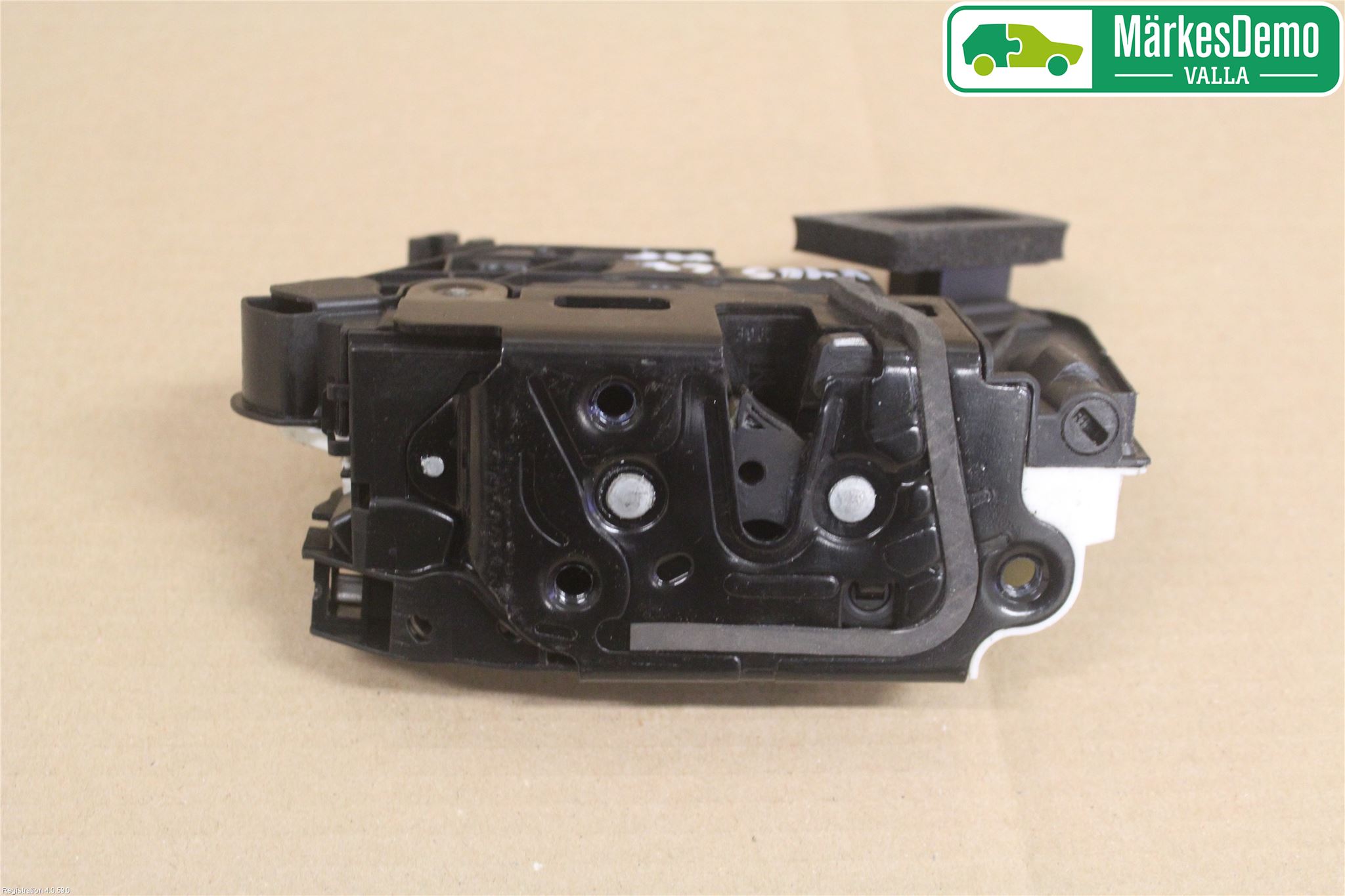 Skoda SUPERB 09-15 Låskista-Dörrlås