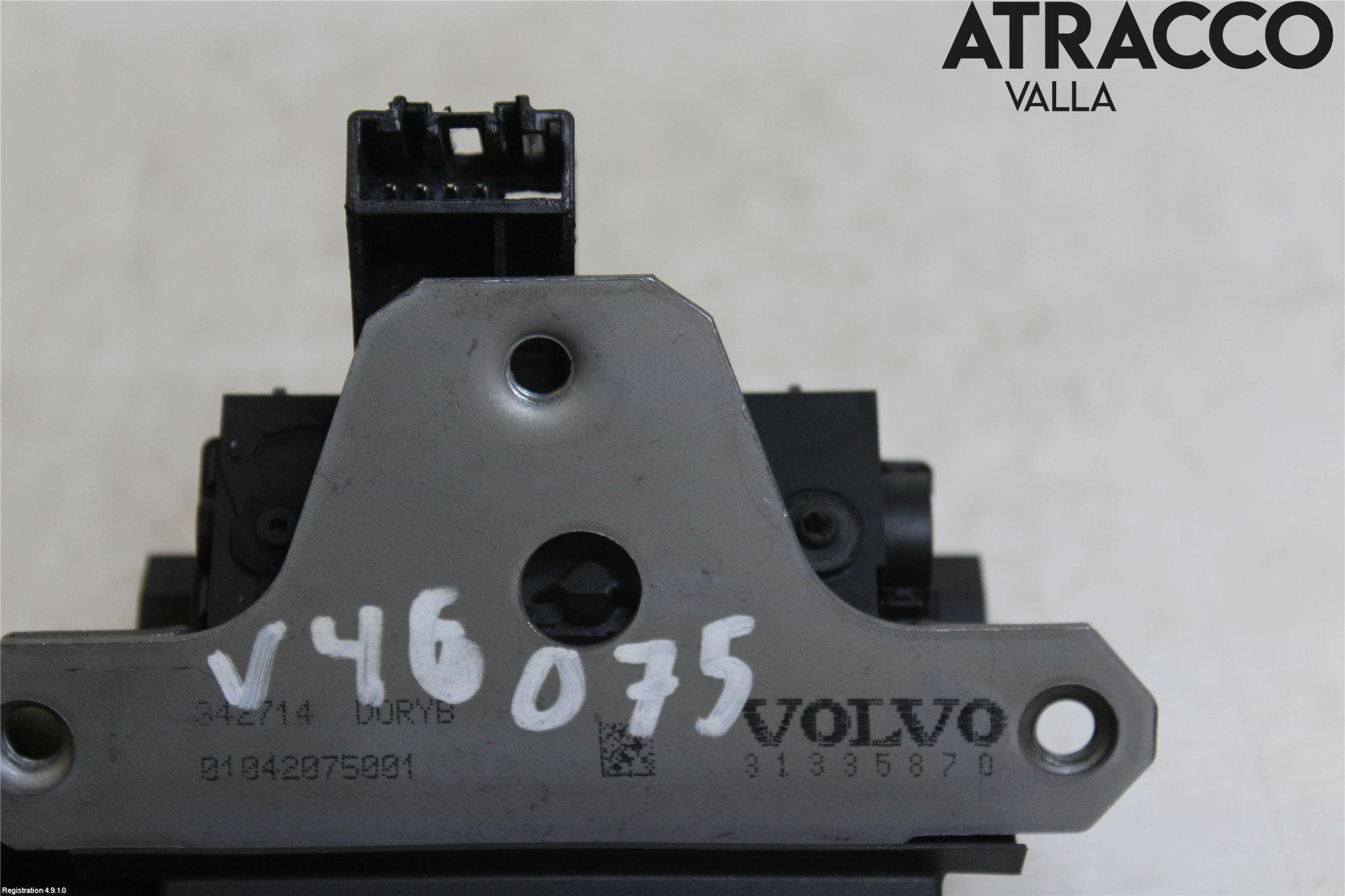 Volvo V40 12-19 Låskista Baklucka