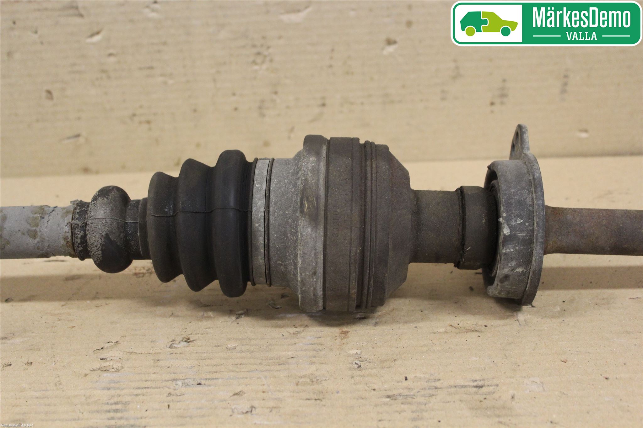 Ford GALAXY     00-06 Drivaxel Fram Höger