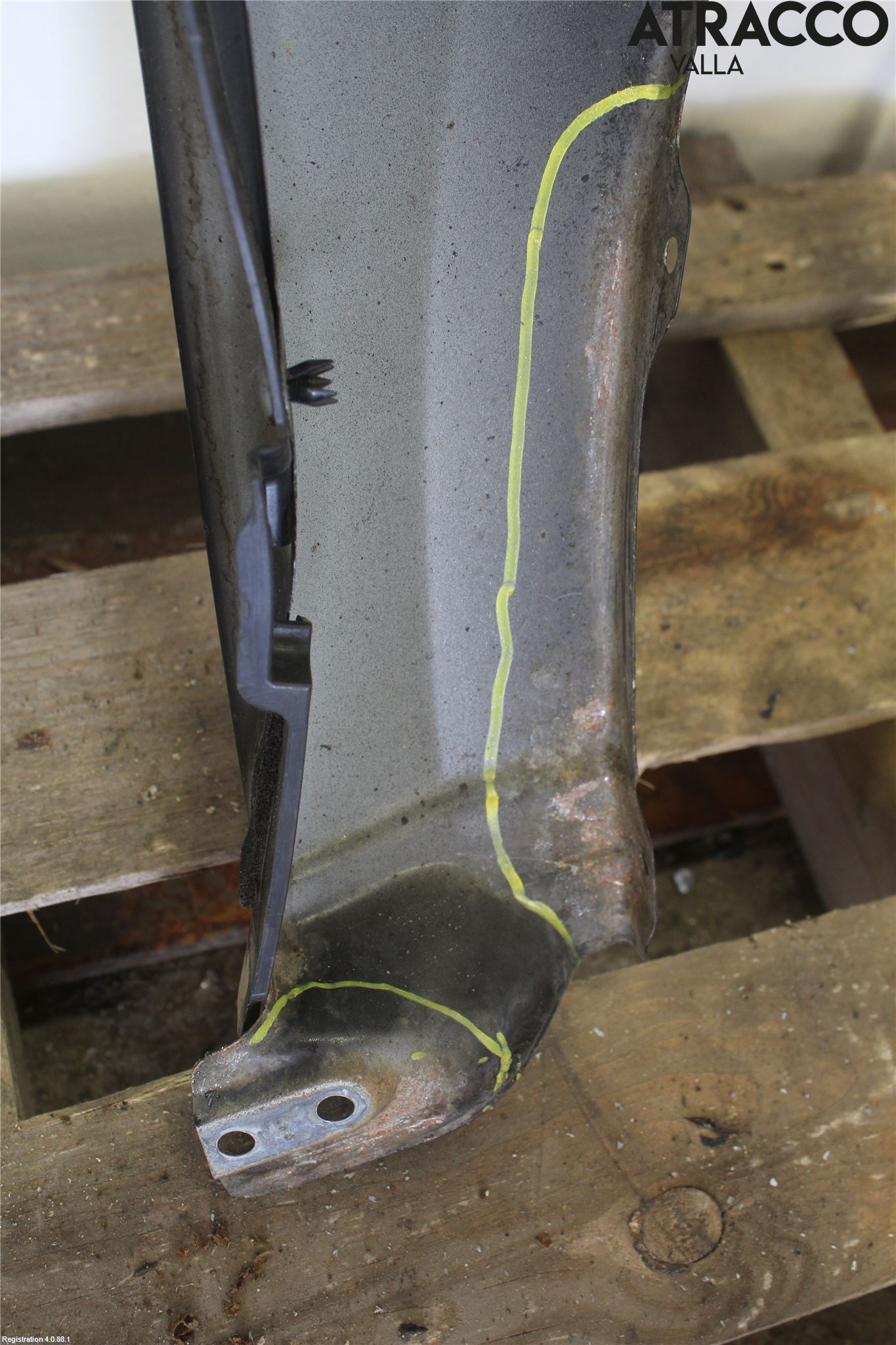 Subaru OUTBACK 10-15 Skärm Fram Vänster