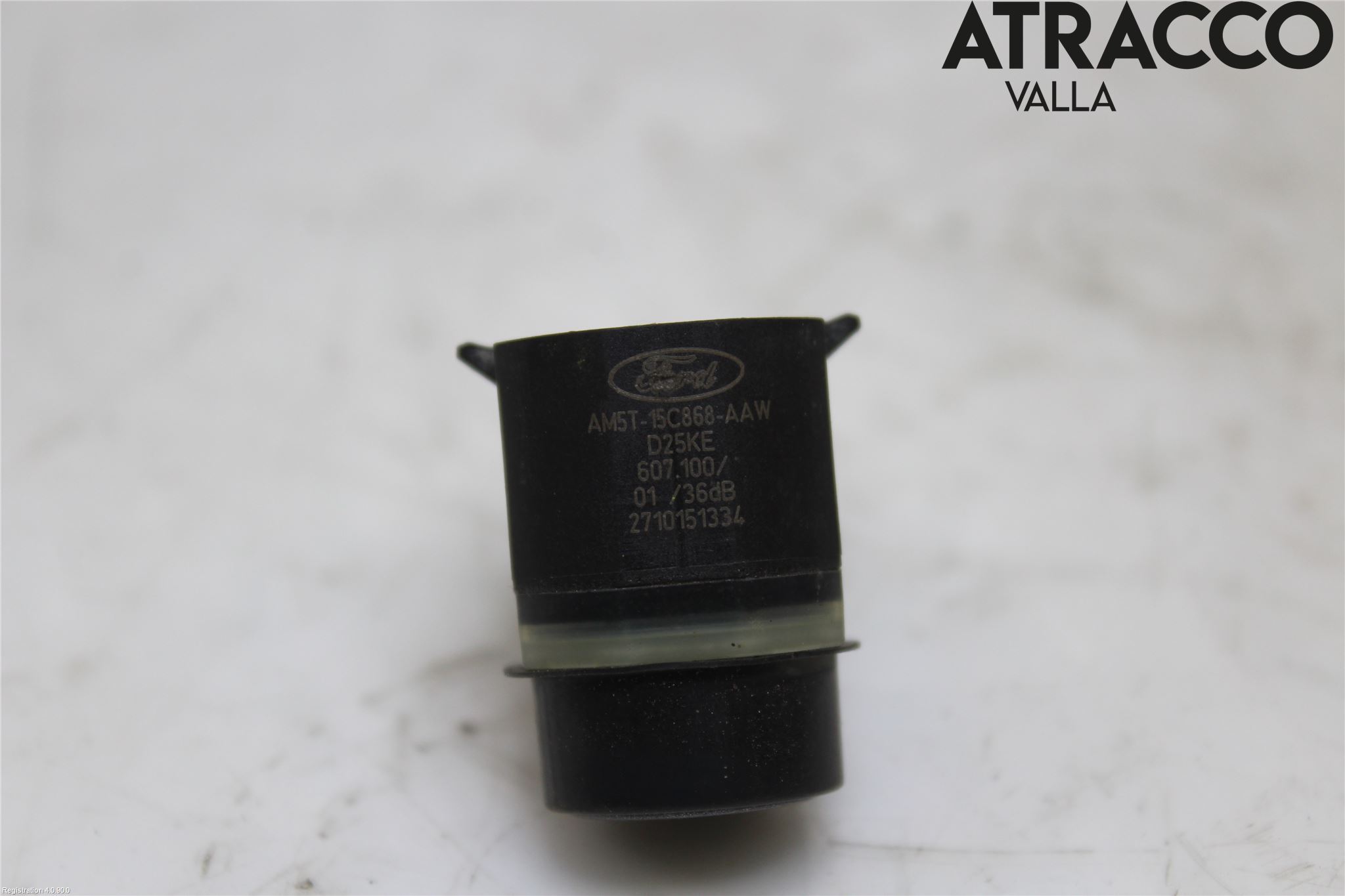 Ford KUGA 13-16 Parkeringshjälp Frontsensor