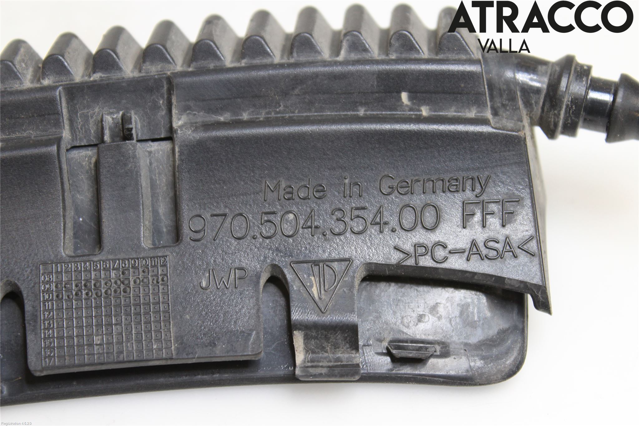 Porsche PANAMERA 09- List Framskärm Hö