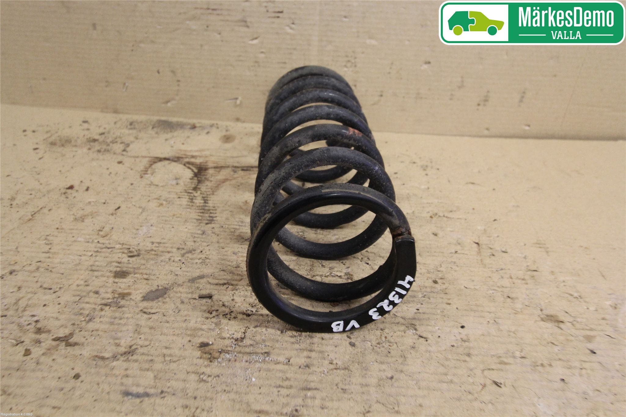 Lexus IS 220d/250/350 06-13 Fjäder Bak