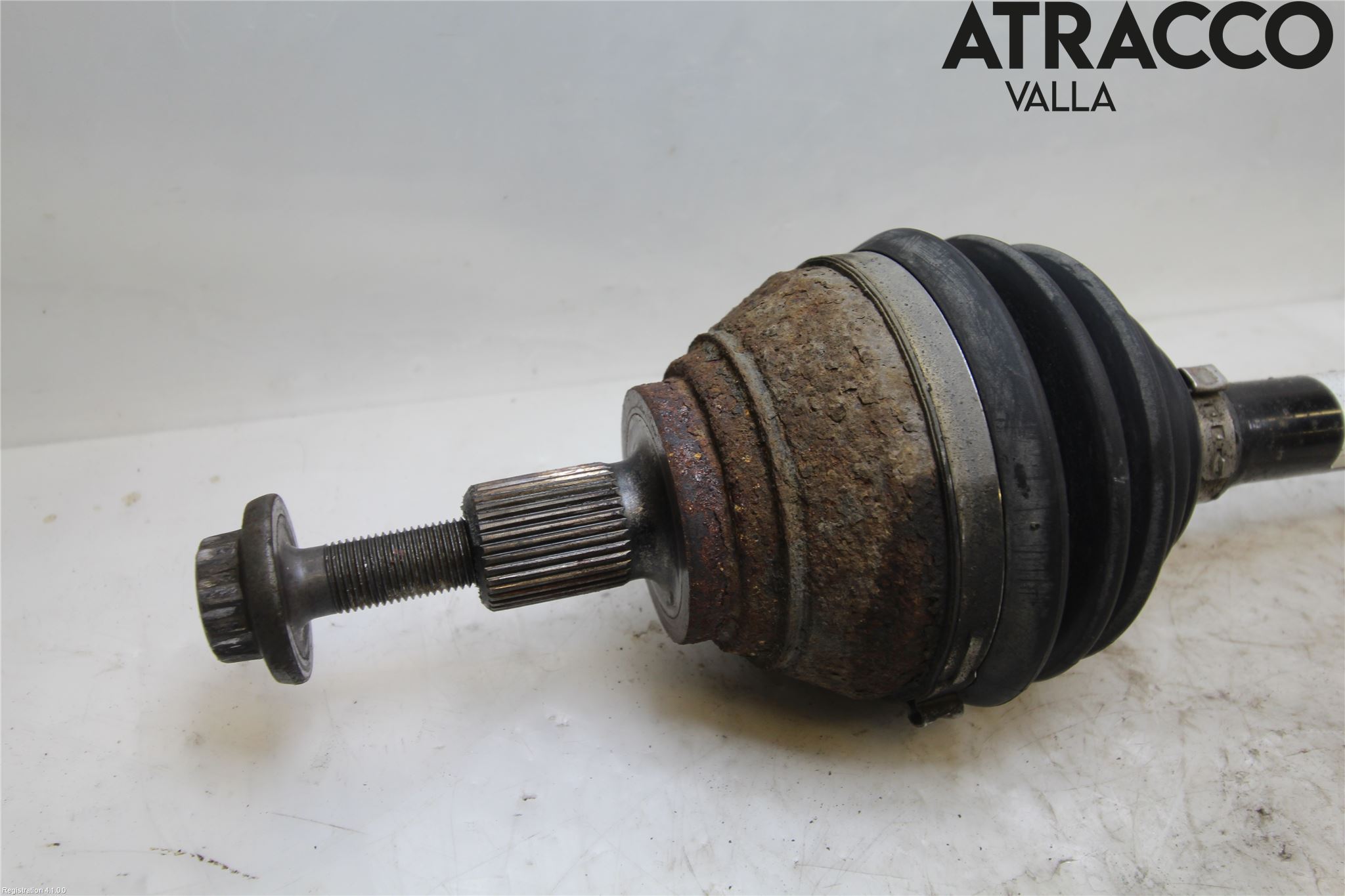 Volkswagen VW PASSAT 11-14 Drivaxel Fram Höger