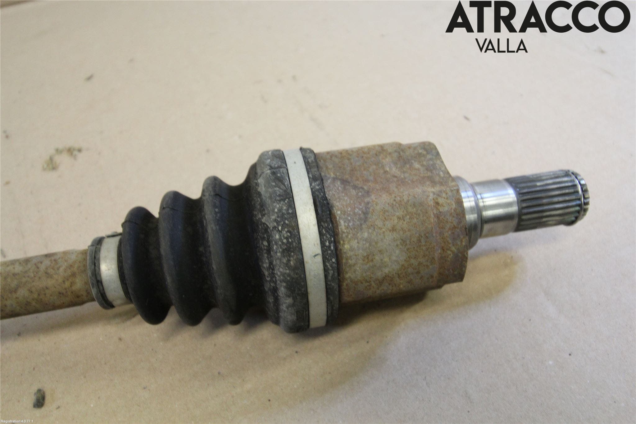 Kia RIO 12-16 Drivaxel Fram Höger