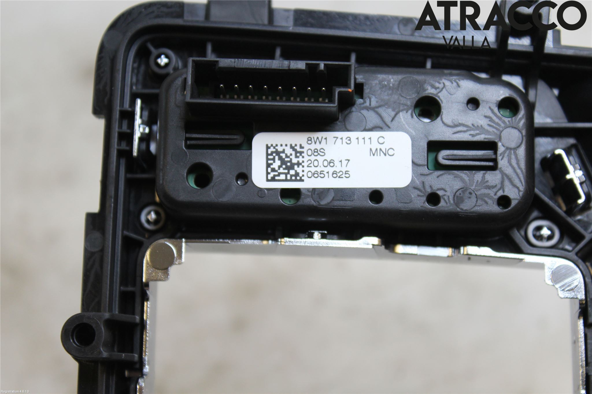 Audi A4/S4 B9 16-19 Inredning Sarg Växelspak