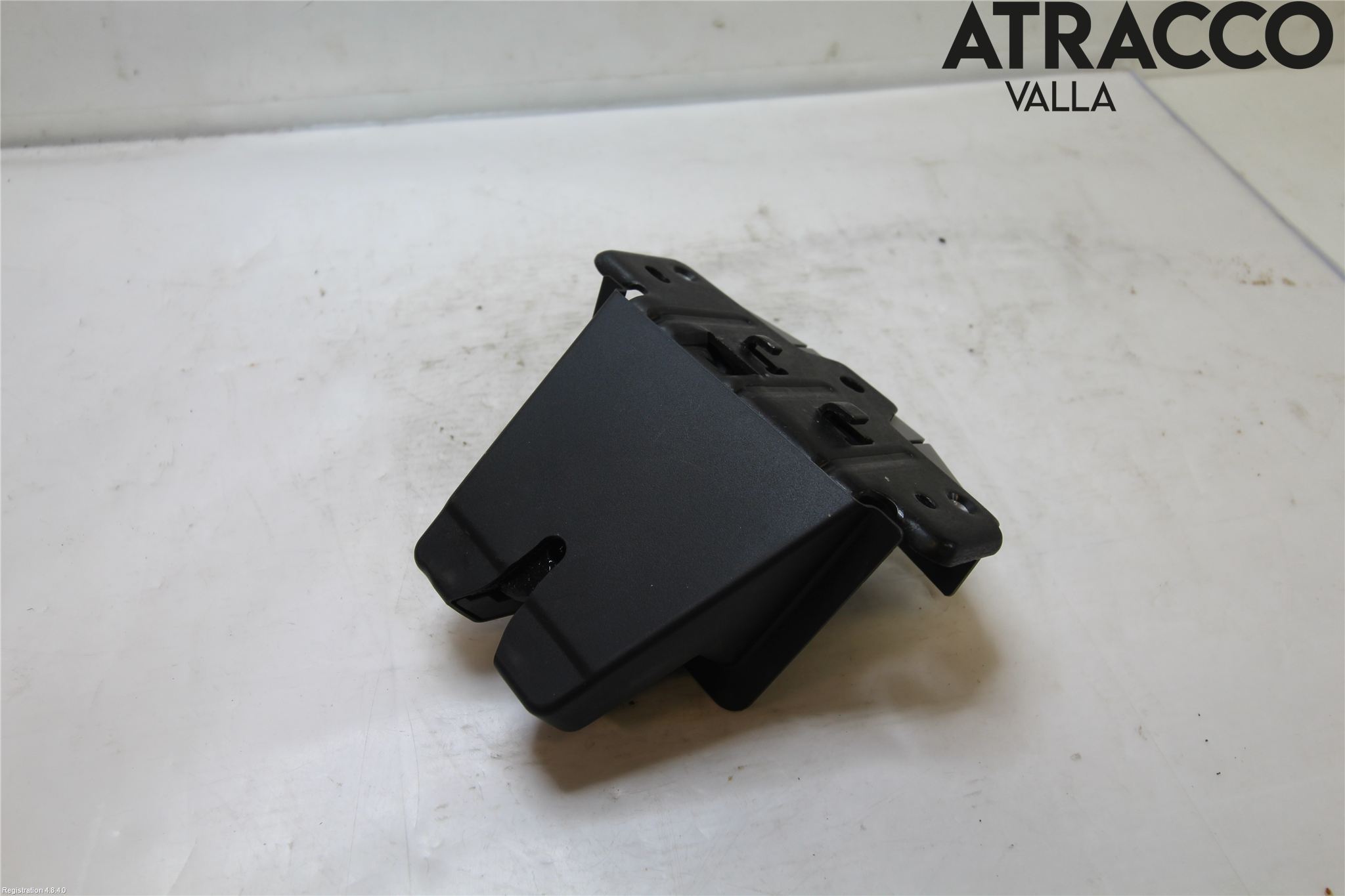 Volvo XC60 18- Låskista Baklucka