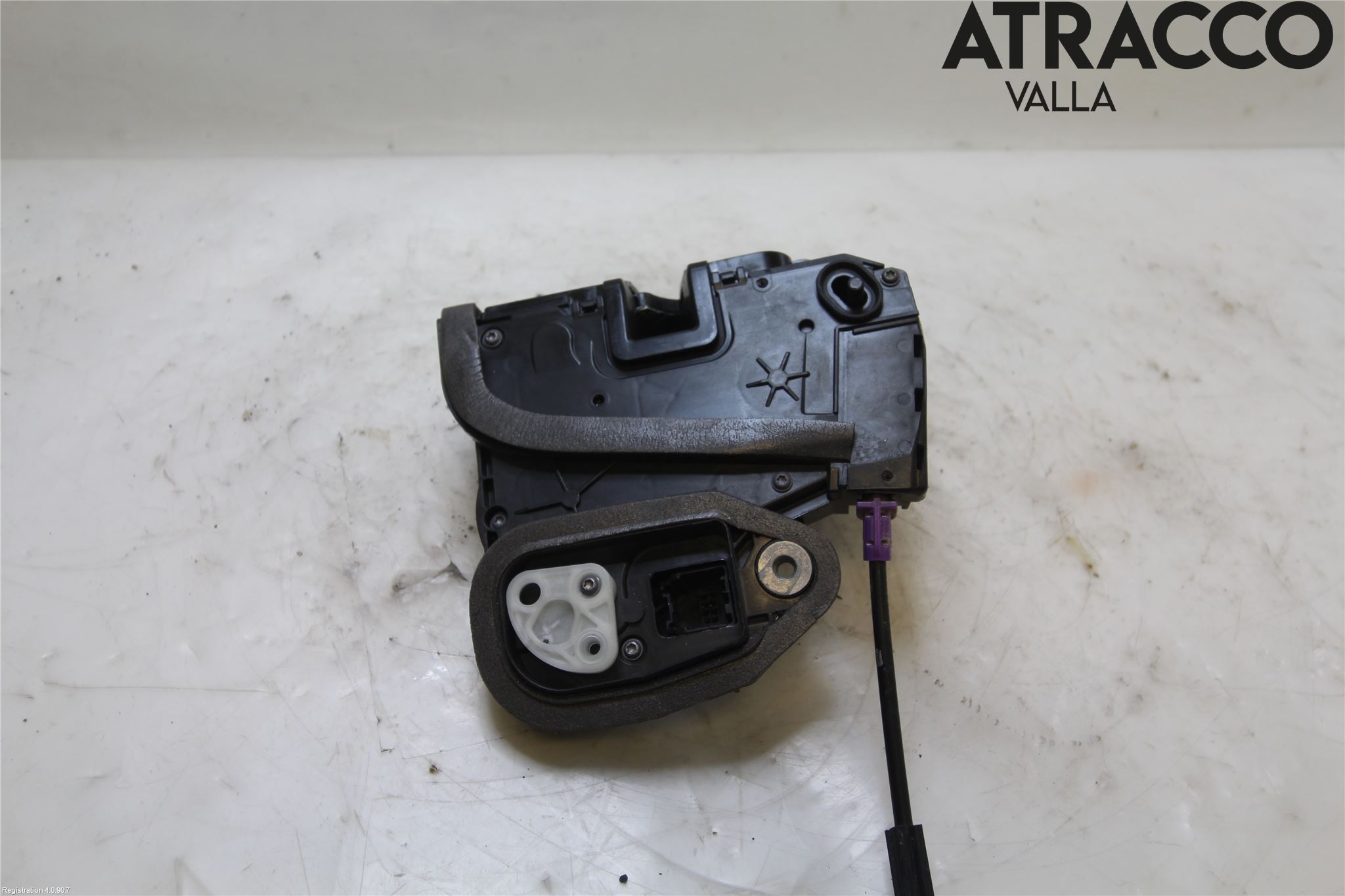 Opel INSIGNIA 17- Låskista-Dörrlås