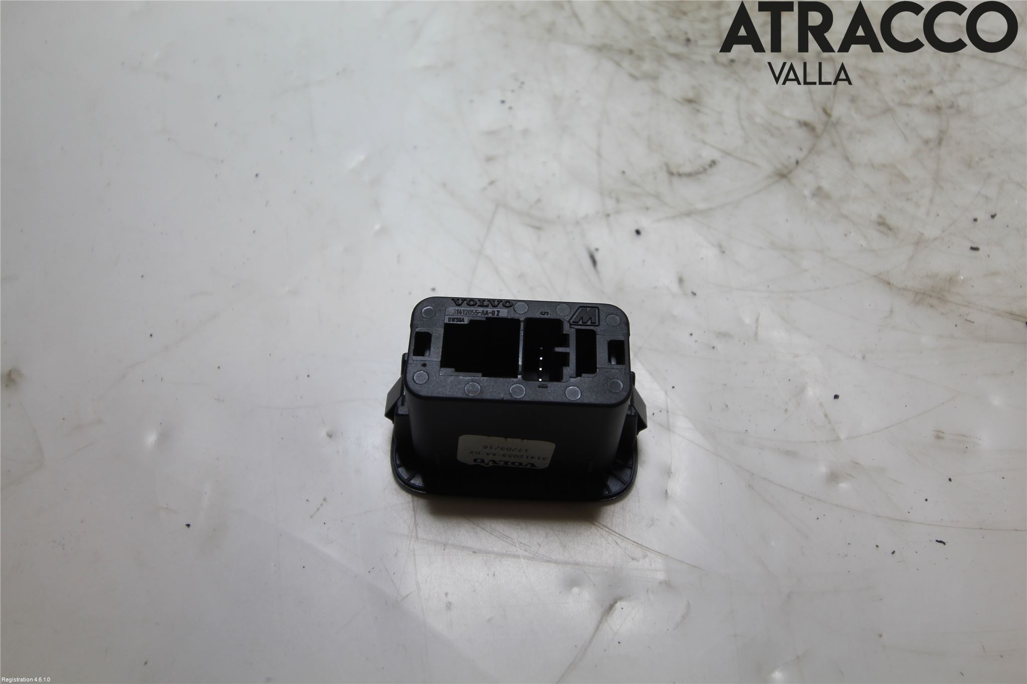 Volvo XC70 14-16 Strömställare Baklucka