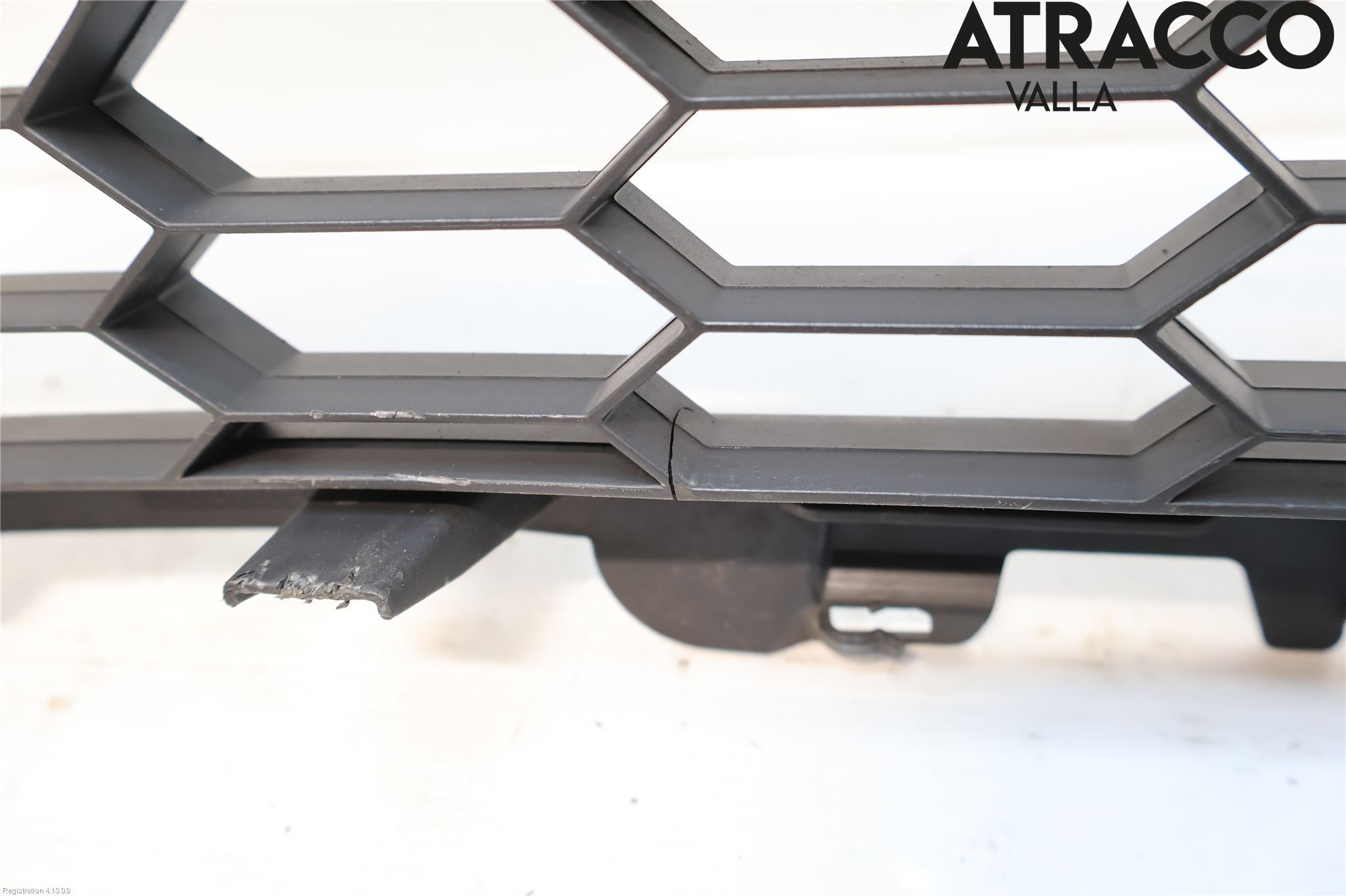 Skoda SUPERB 16-24 Grilldel Mitt