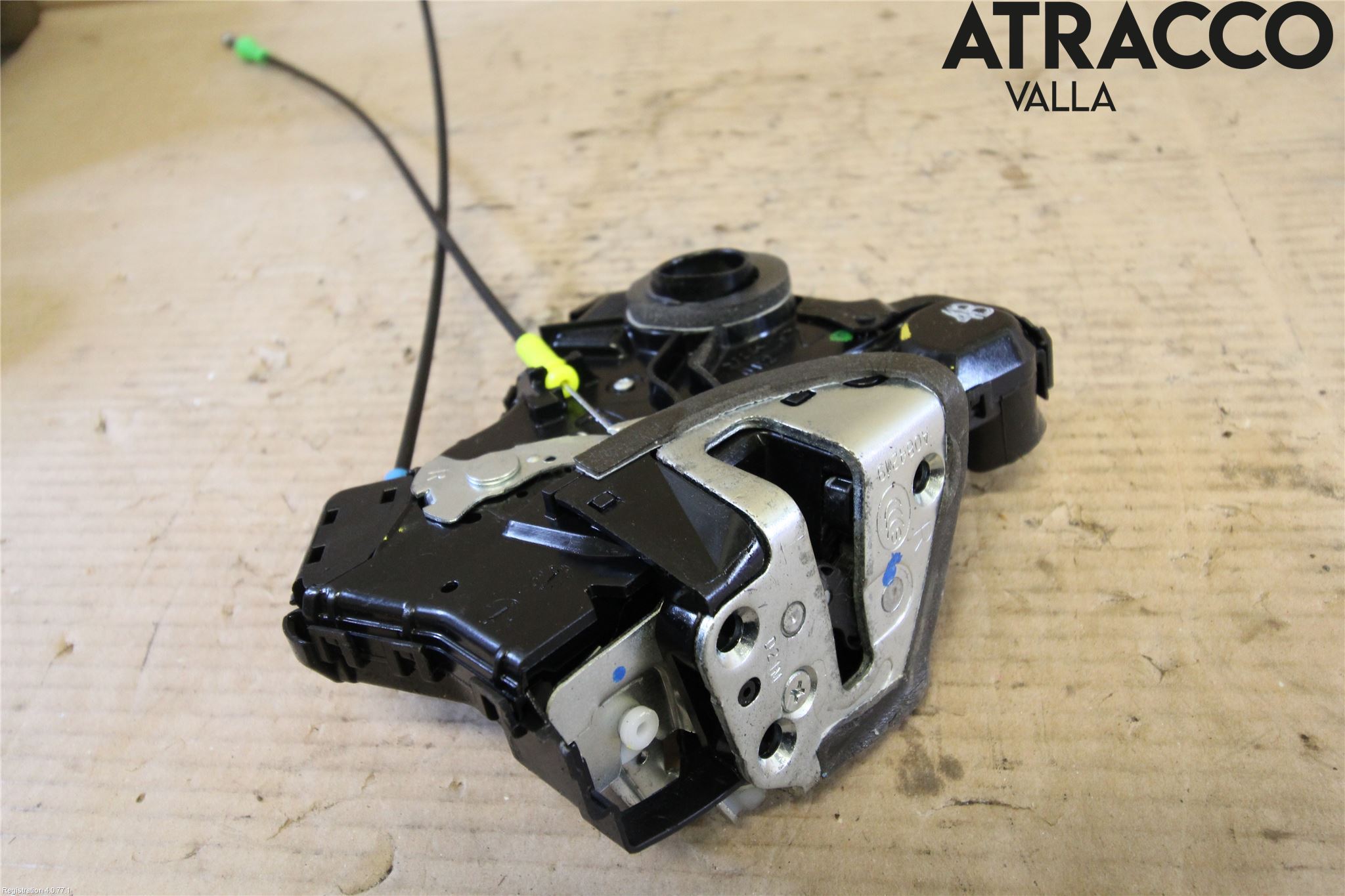 Toyota AURIS 13-19 Låskista-Dörrlås