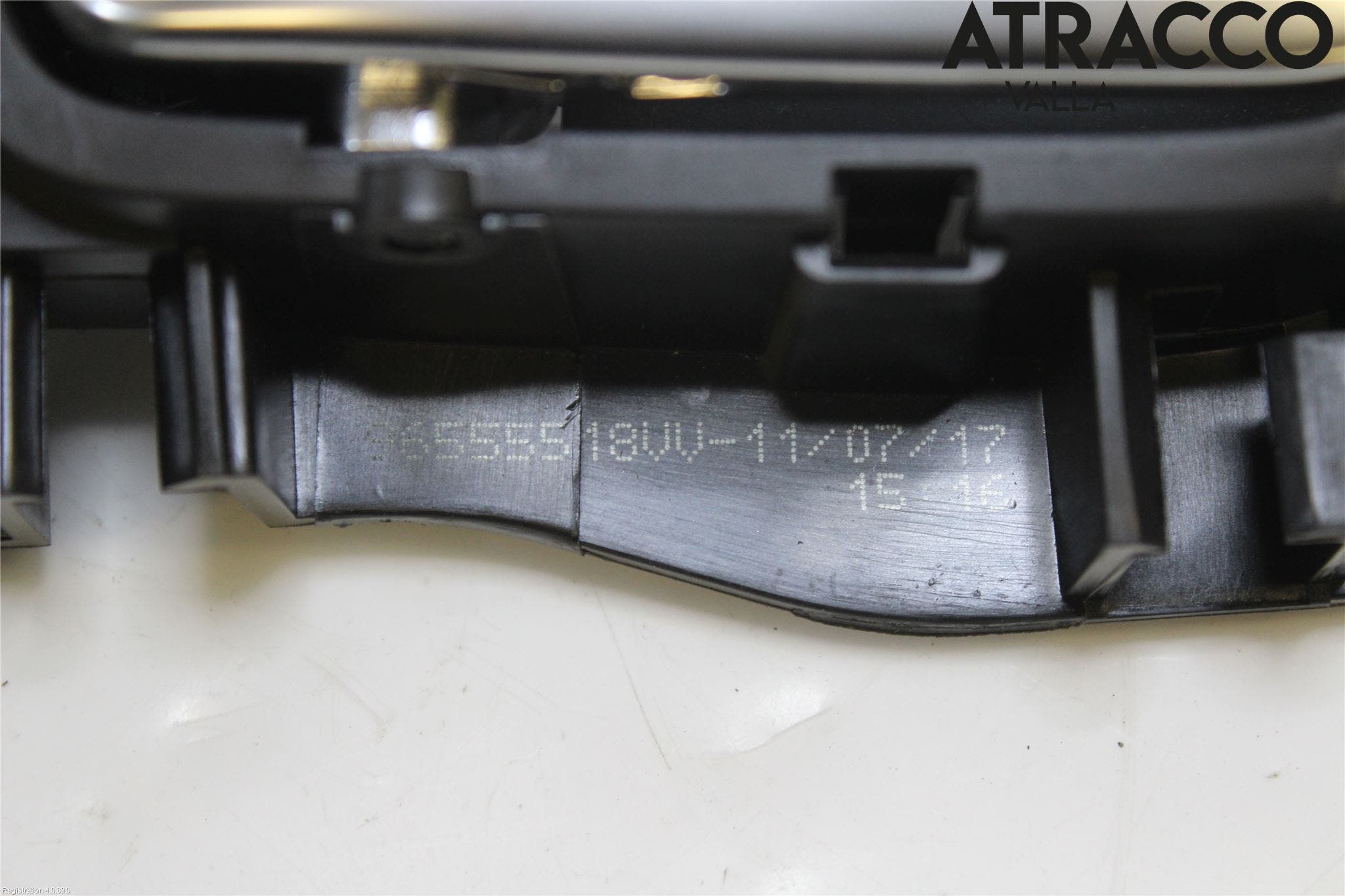 Peugeot PEUGOT 208 16-19 Dörrhandtag Inre Vä