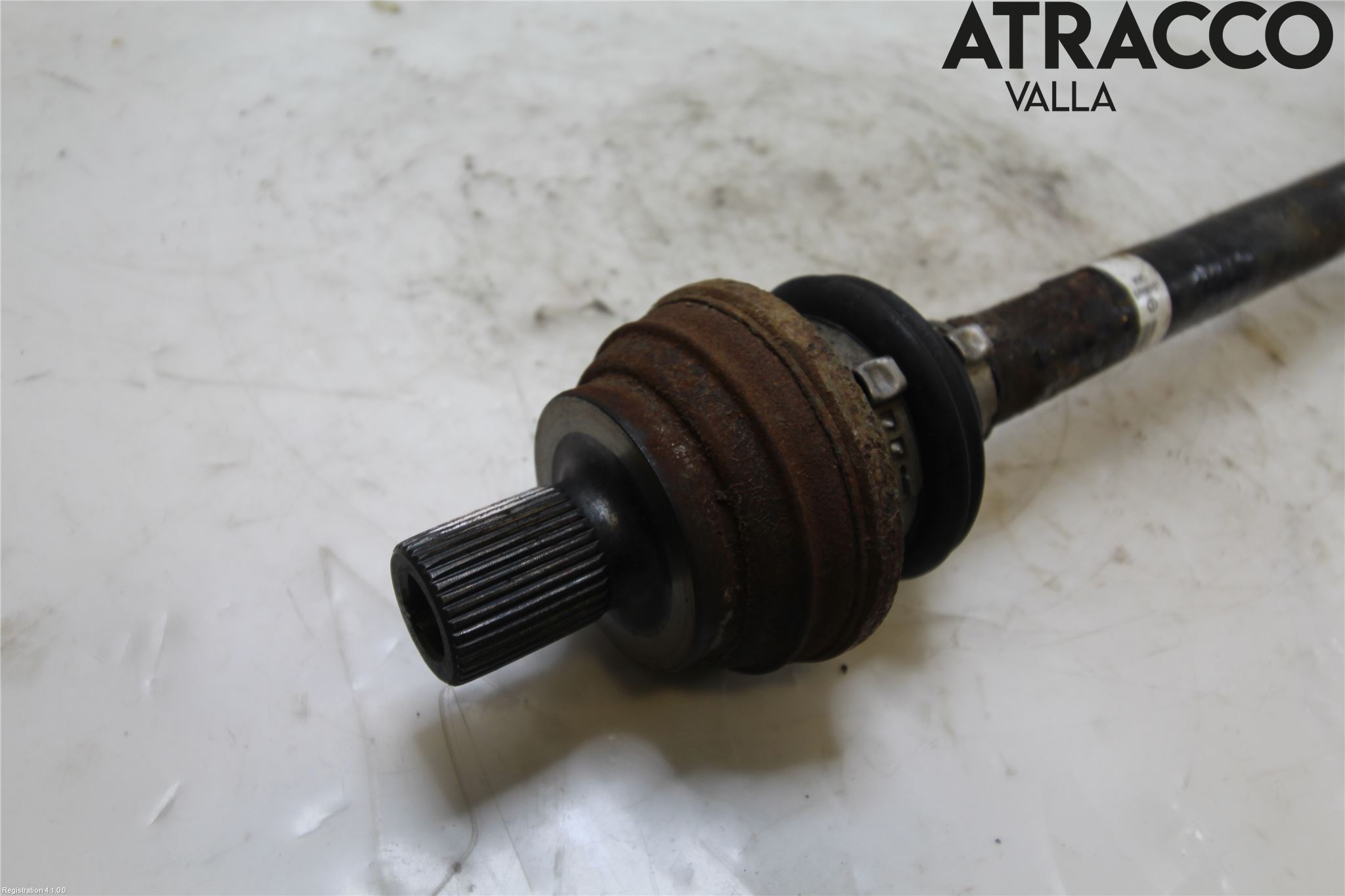 Skoda SUPERB 16-24 Drivaxel Bak Höger