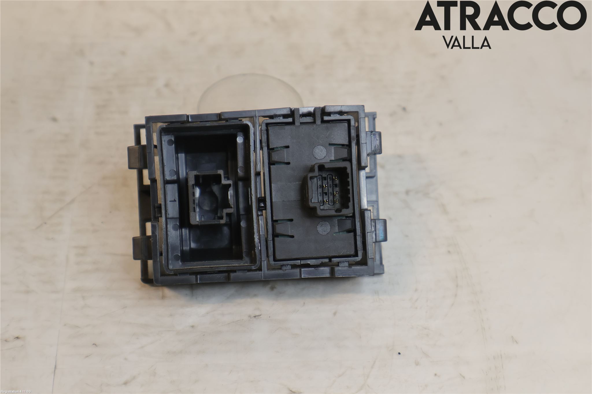 Opel VIVARO 15-19 Strömställare Spegel