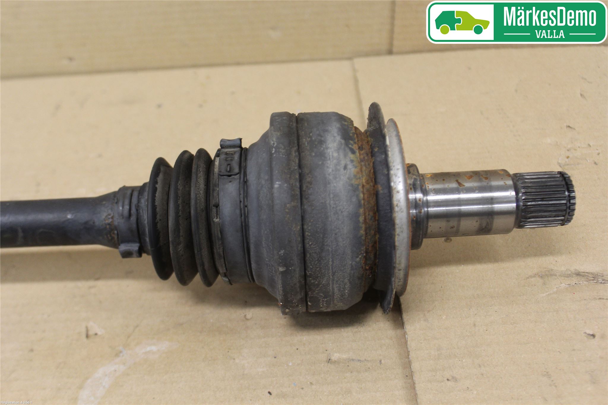 Mercedes-Benz MB C-KLASS (W204) 07-15 Drivaxel Bak Vänster