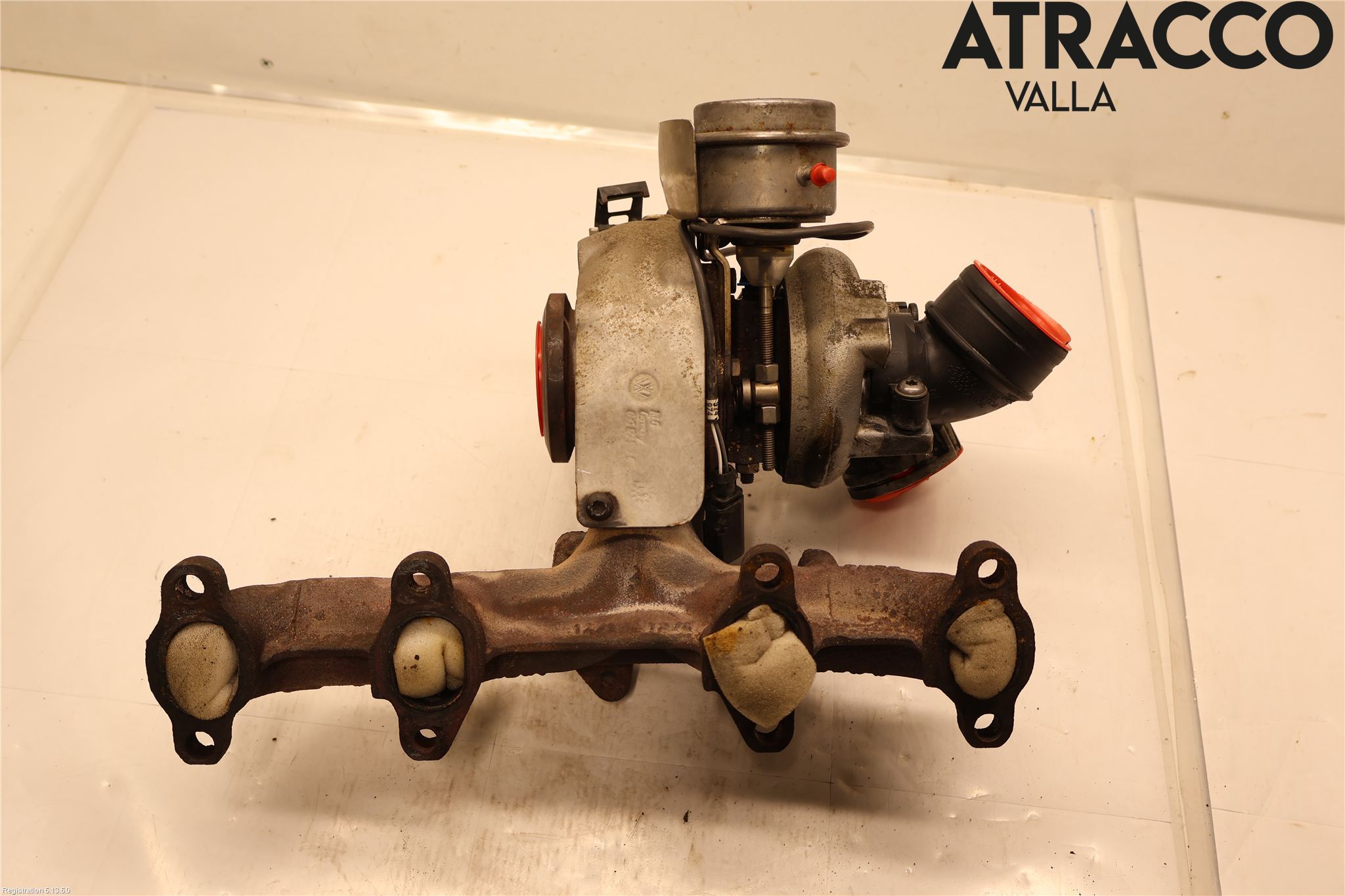 Volkswagen VW CADDY      04-10 Turboaggregat