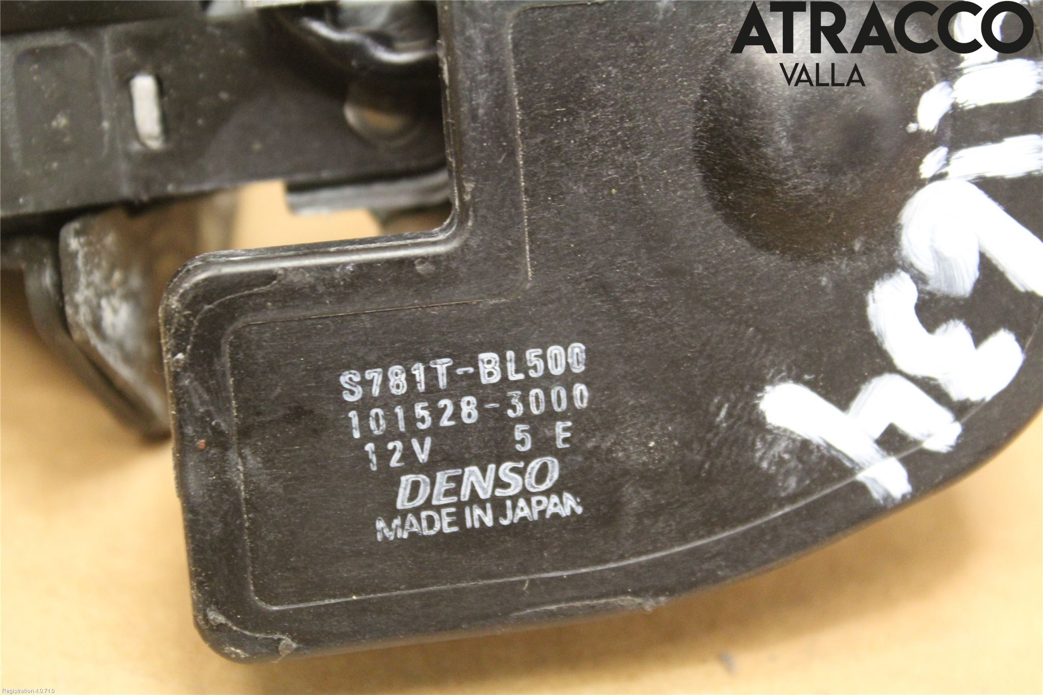 Toyota COROLLA 02-07 Låskista Baklucka