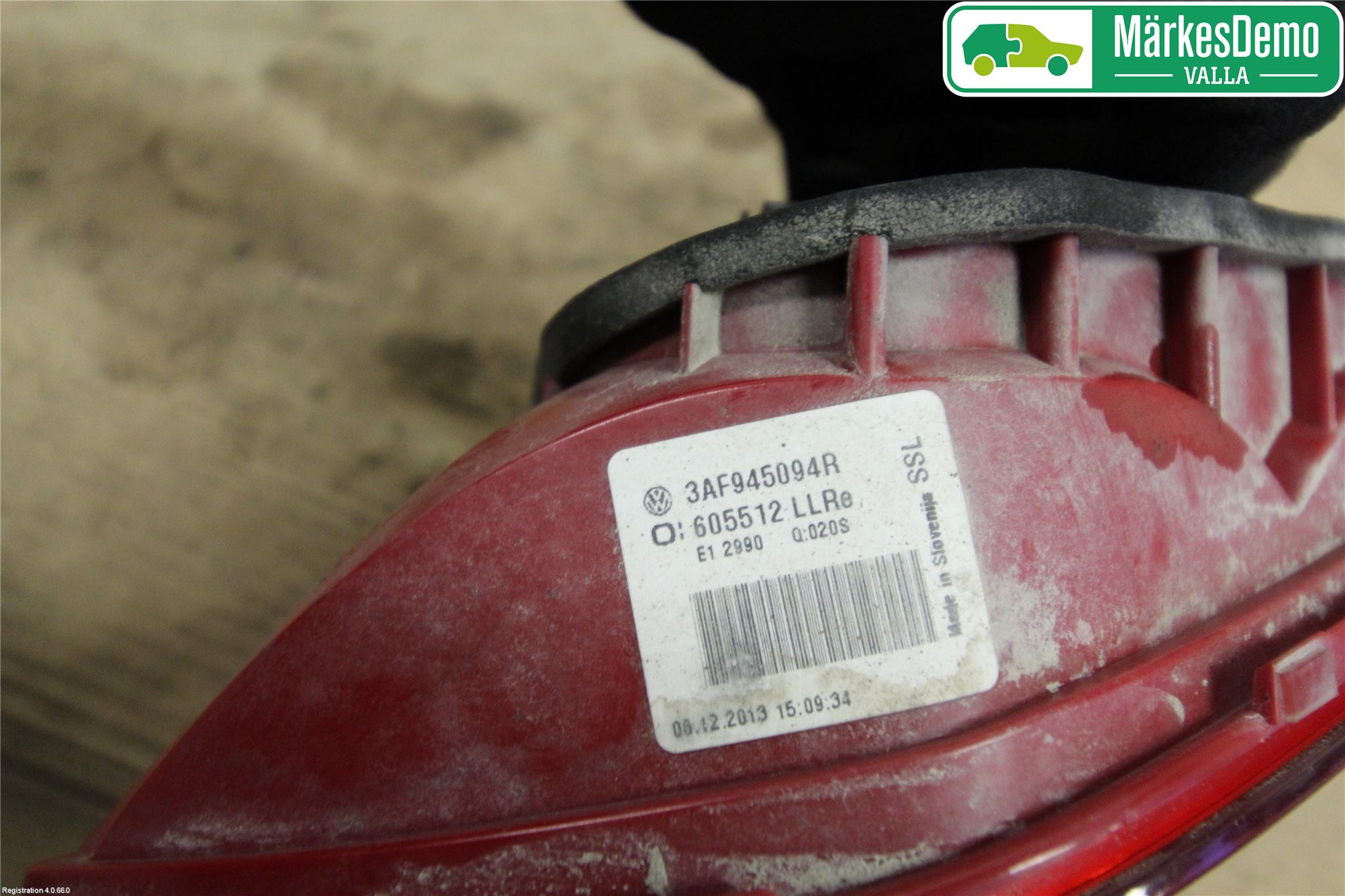 Volkswagen VW PASSAT 11-14 Bakljus Lucka Hö