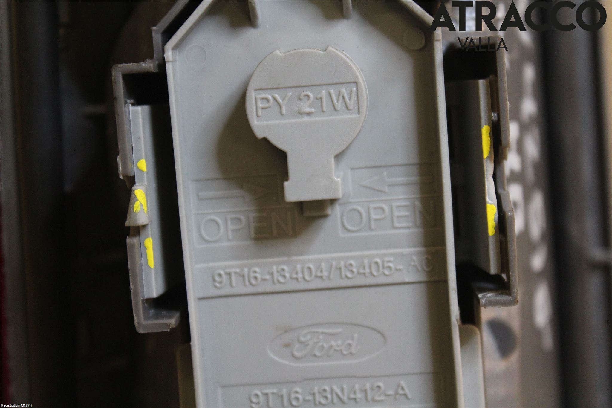 Ford TRANSIT CONNECT 09-13 Bakljus Höger