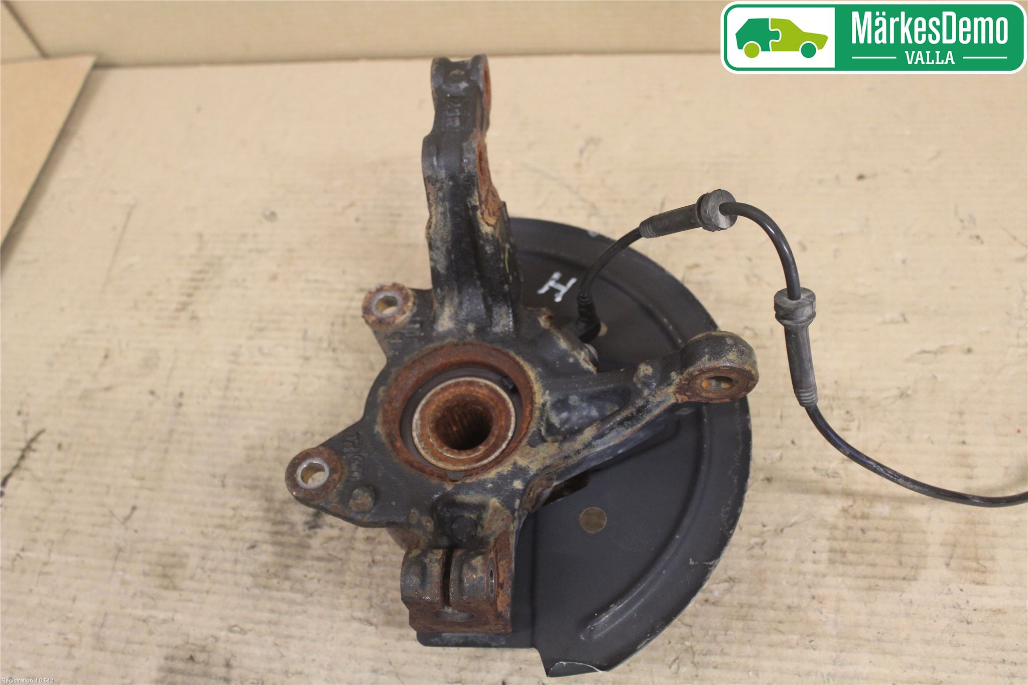 Renault CLIO IV 12-16 Styrspindel Lagerhus Hö