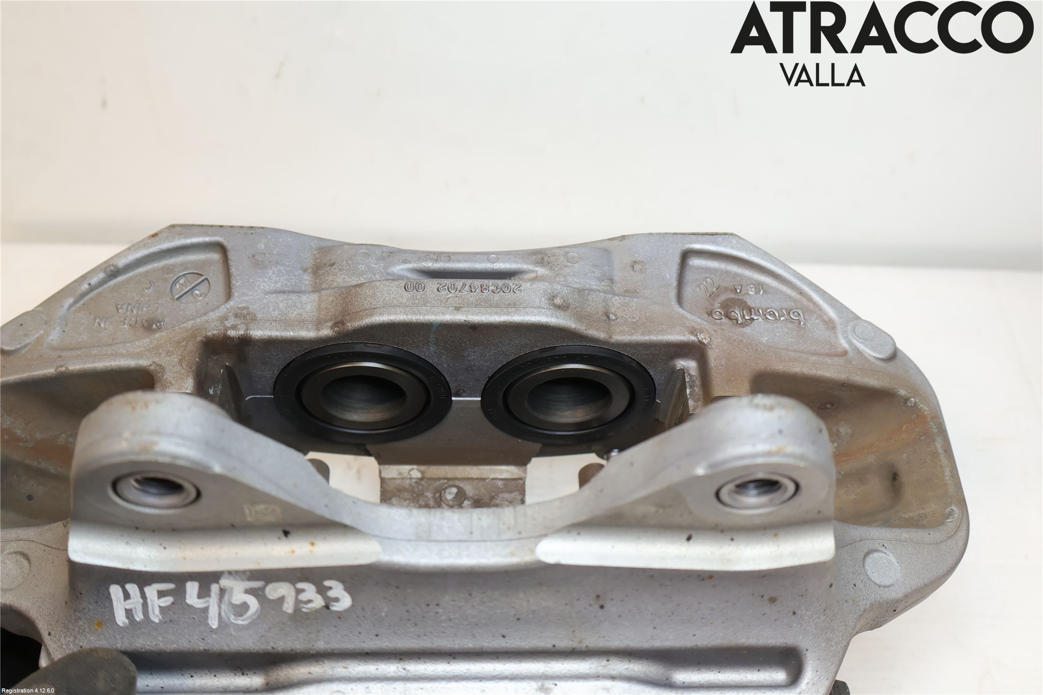 Tesla MODEL Y 21- Bromsok Fram Höger