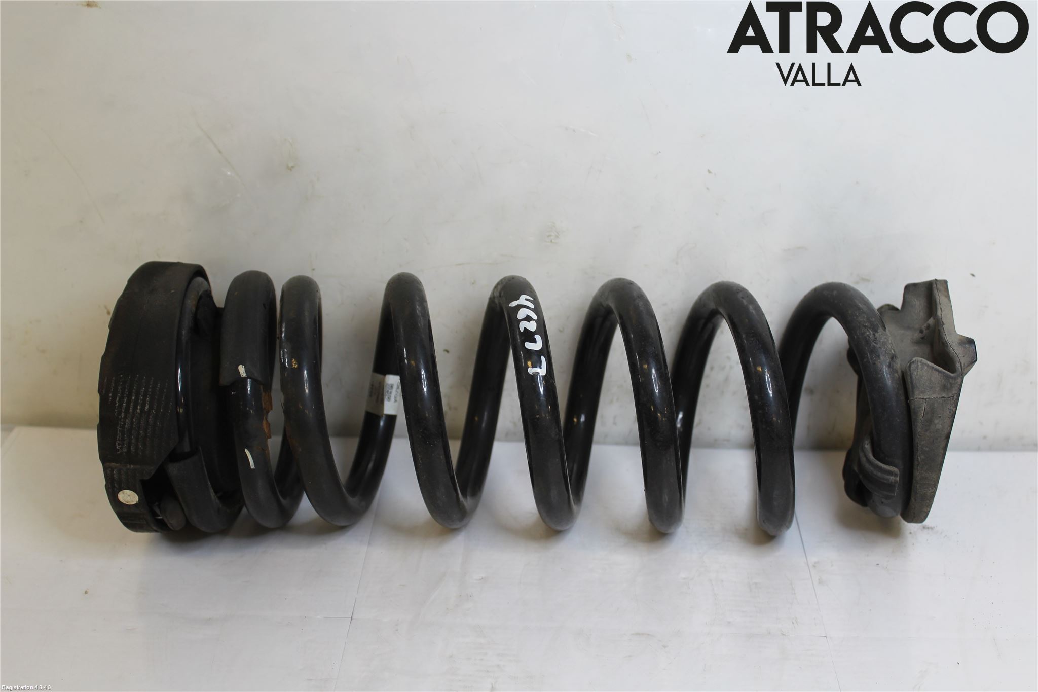 Jaguar F-PACE Fjäder Bak