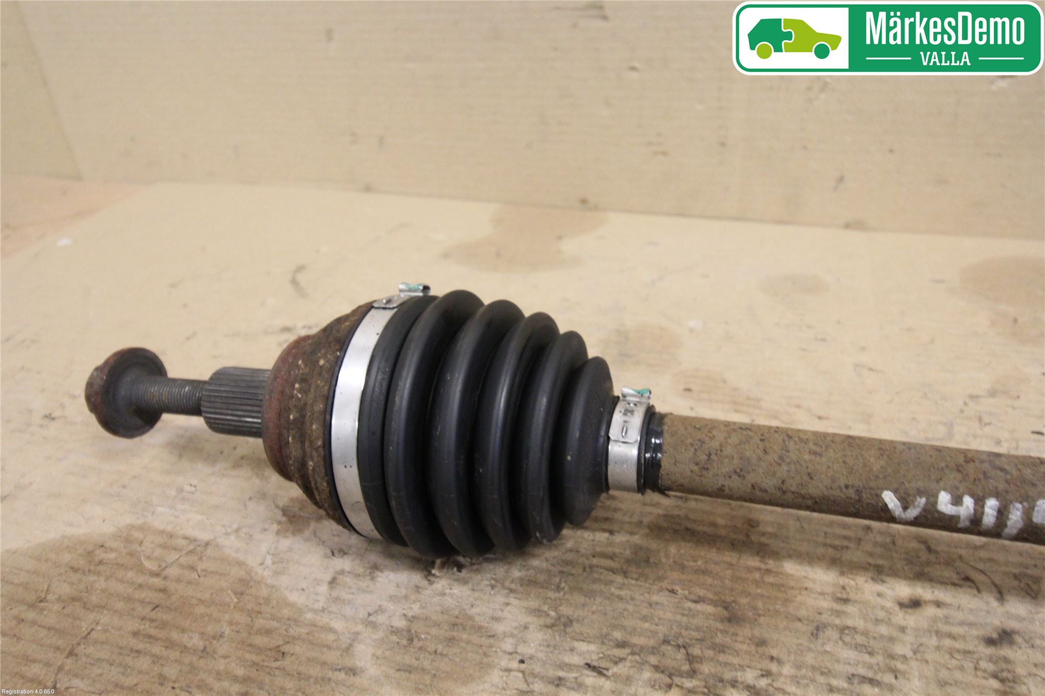 Volkswagen VW GOLF VI 09-13 Drivaxel Fram Vänster