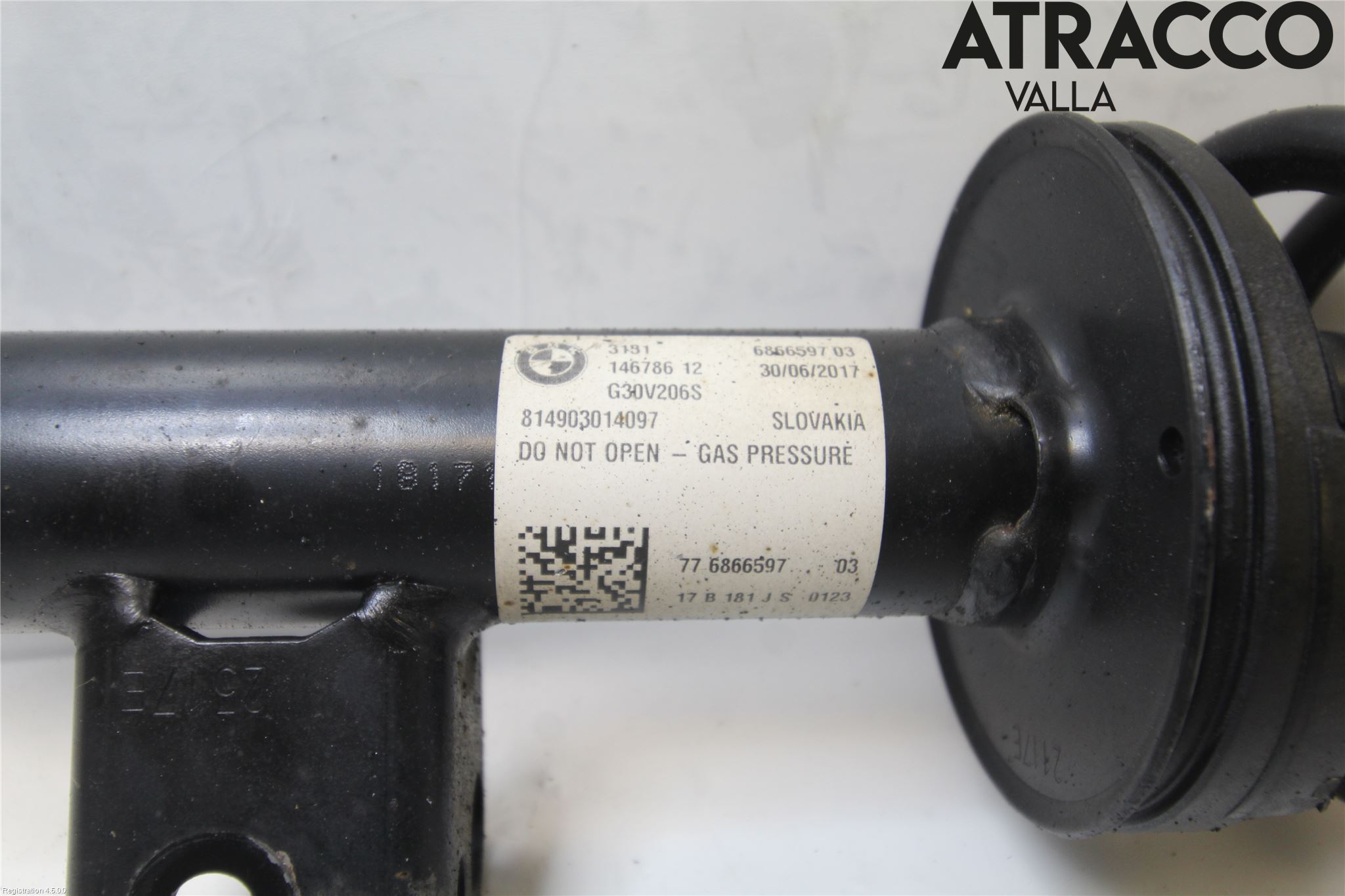BMW 5 G30/G31/F90 17-23 Fjäderben Fram Vänster