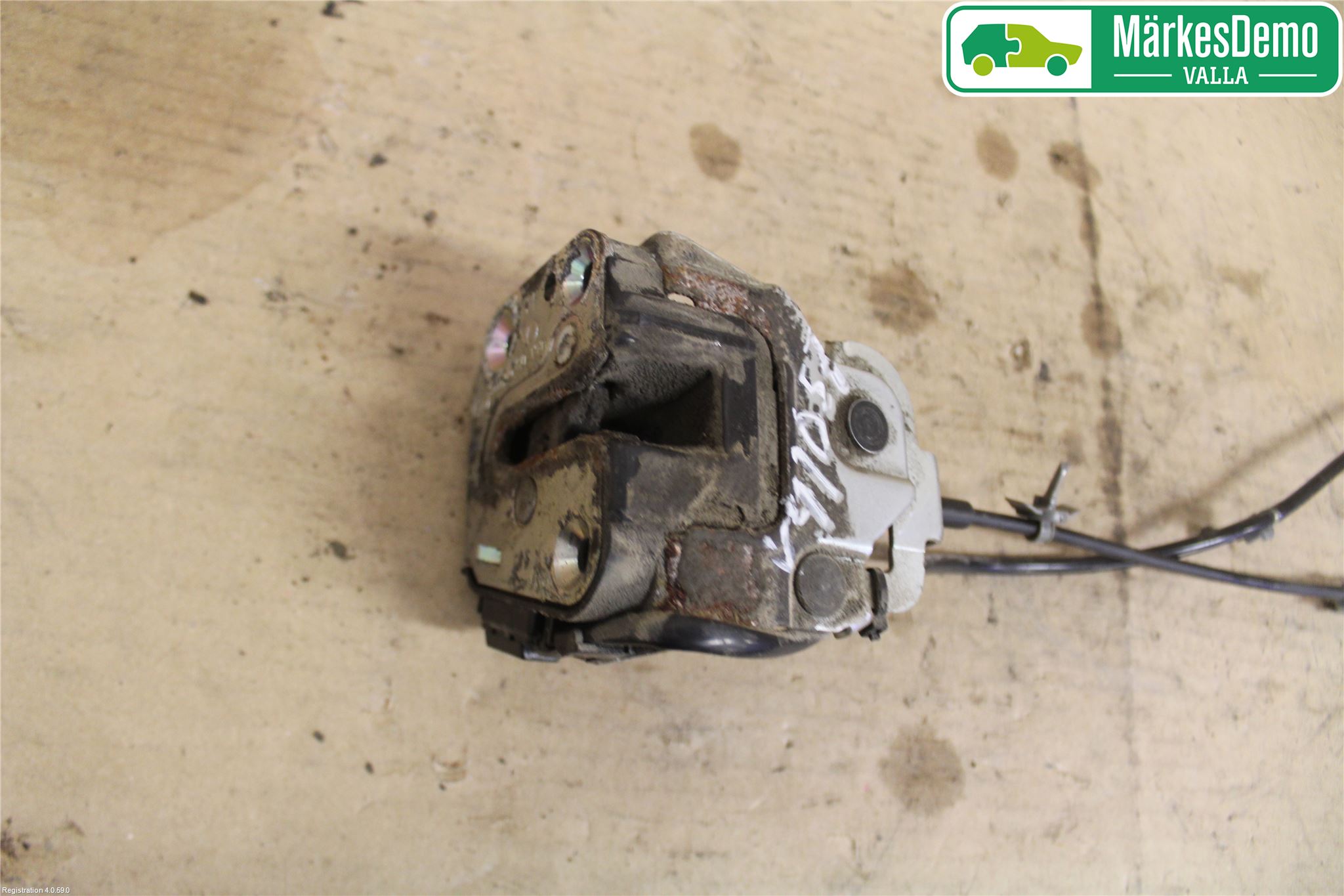 Nissan NAVARA 05-16 Låskista-Dörrlås