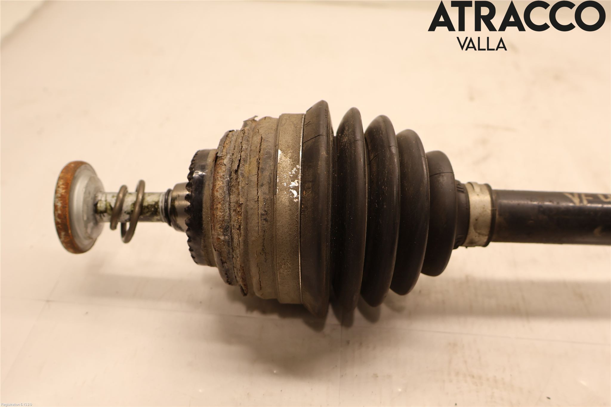 BMW 3 F30/F31/F80 12-19 Drivaxel Fram Vänster