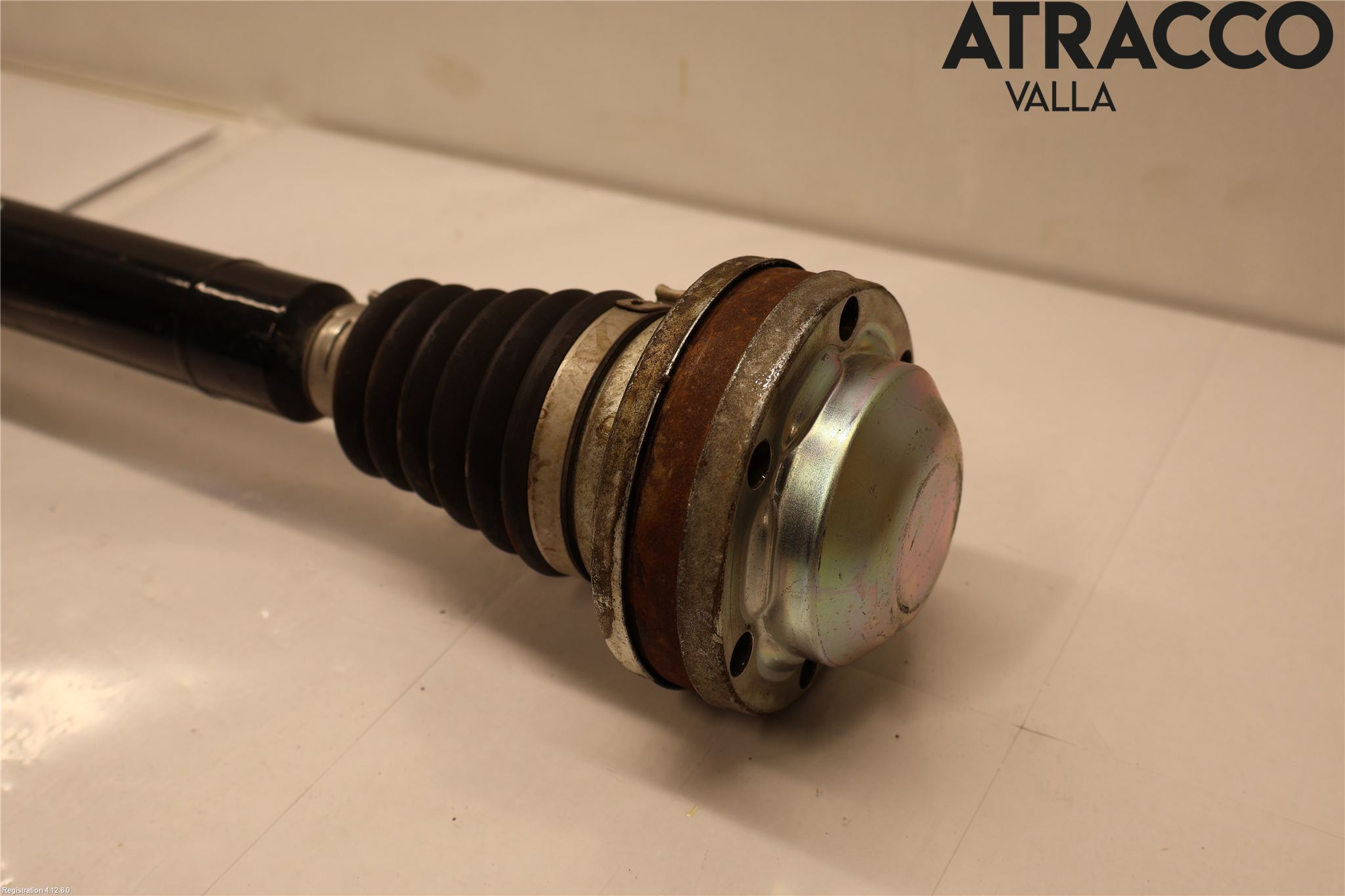 Seat TARRACO 19- Drivaxel Fram Höger