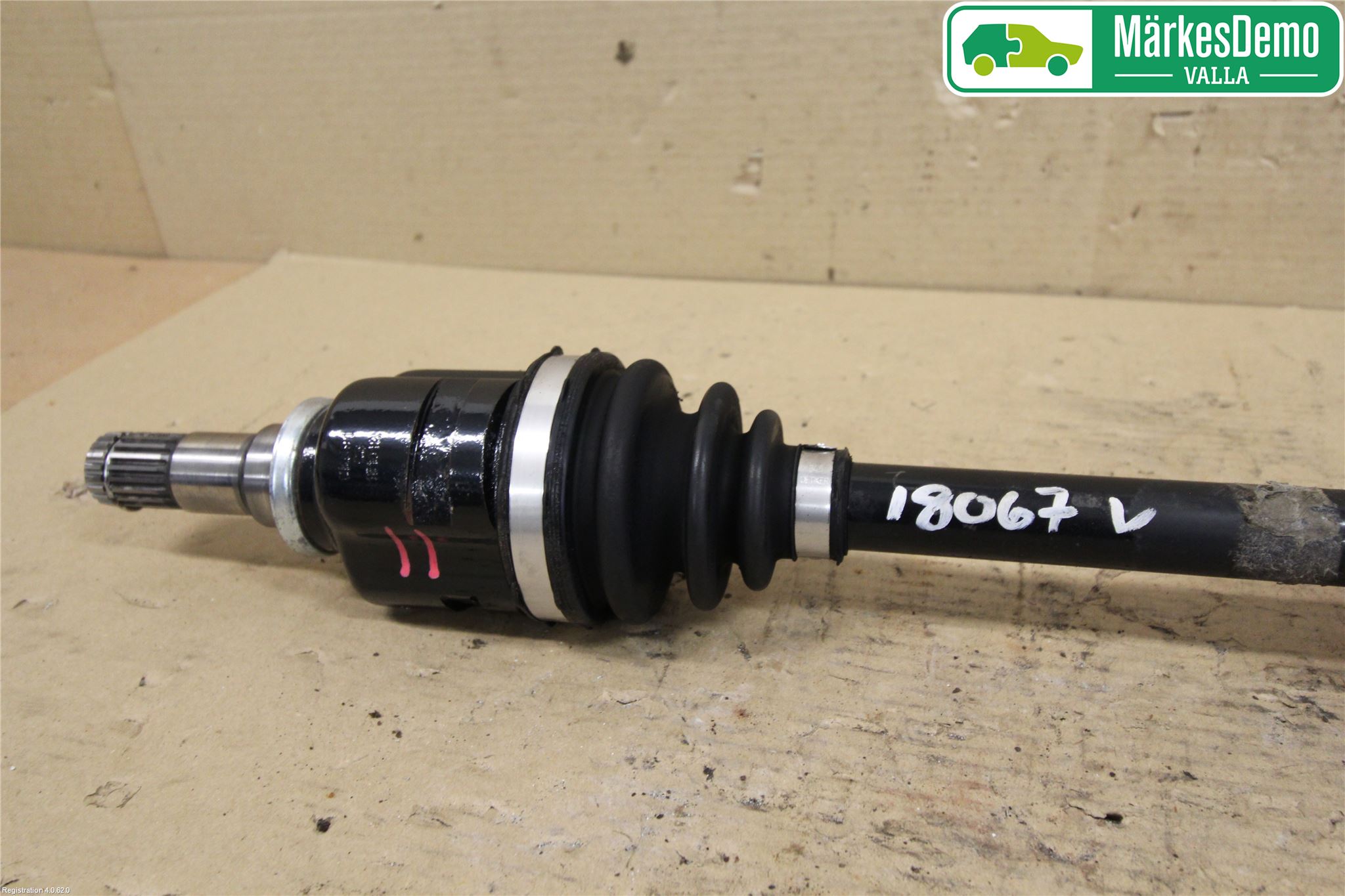 Toyota AVENSIS 09-15 Drivaxel Fram Höger