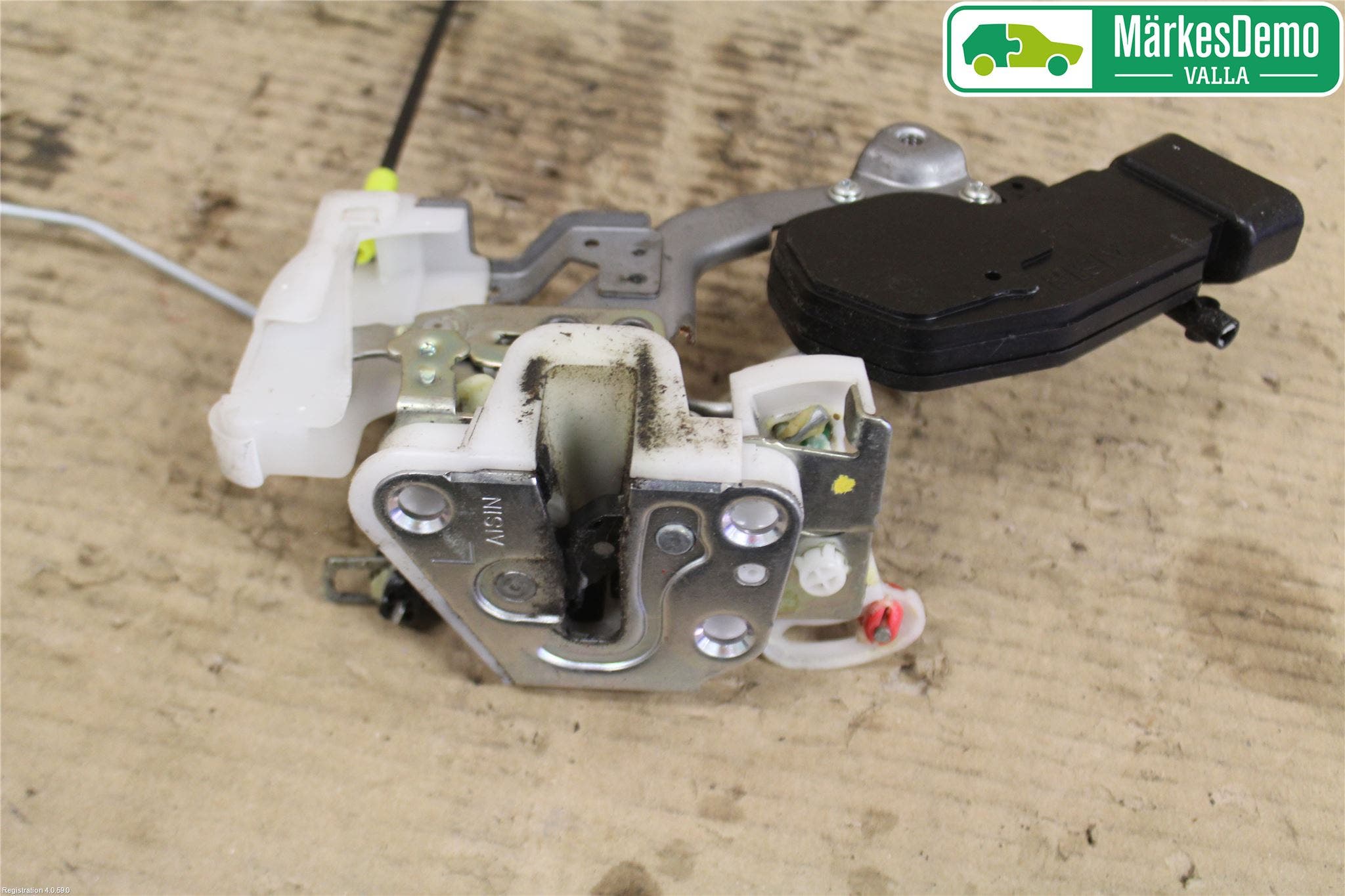 Toyota AYGO 06-14 Låskista-Dörrlås