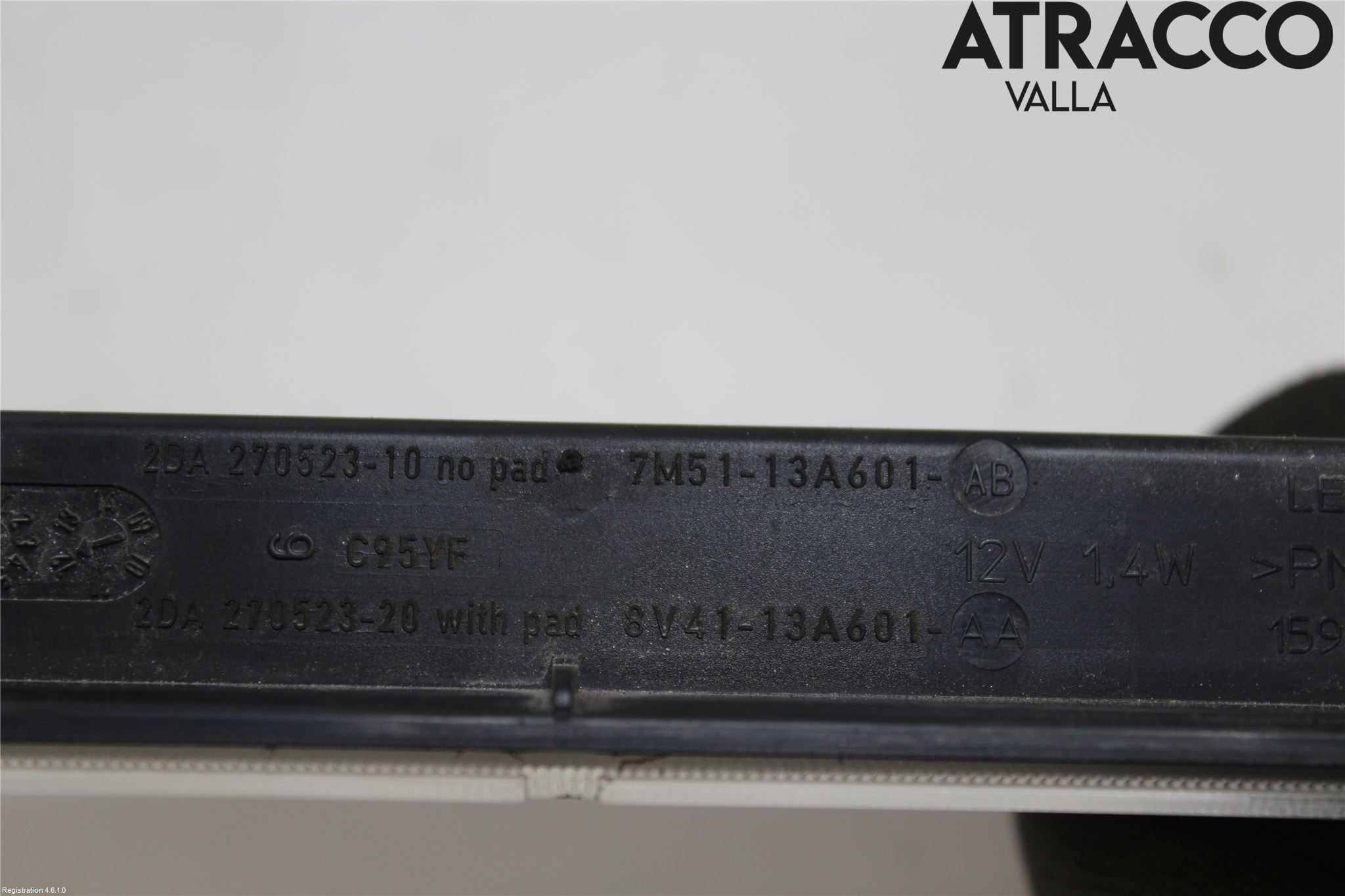 Ford KUGA 08-12 Bromsljus Bakruta