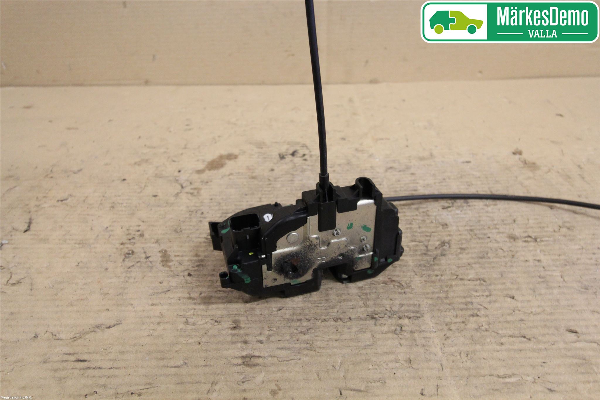 Renault CLIO III  09-12 Låskista-Dörrlås