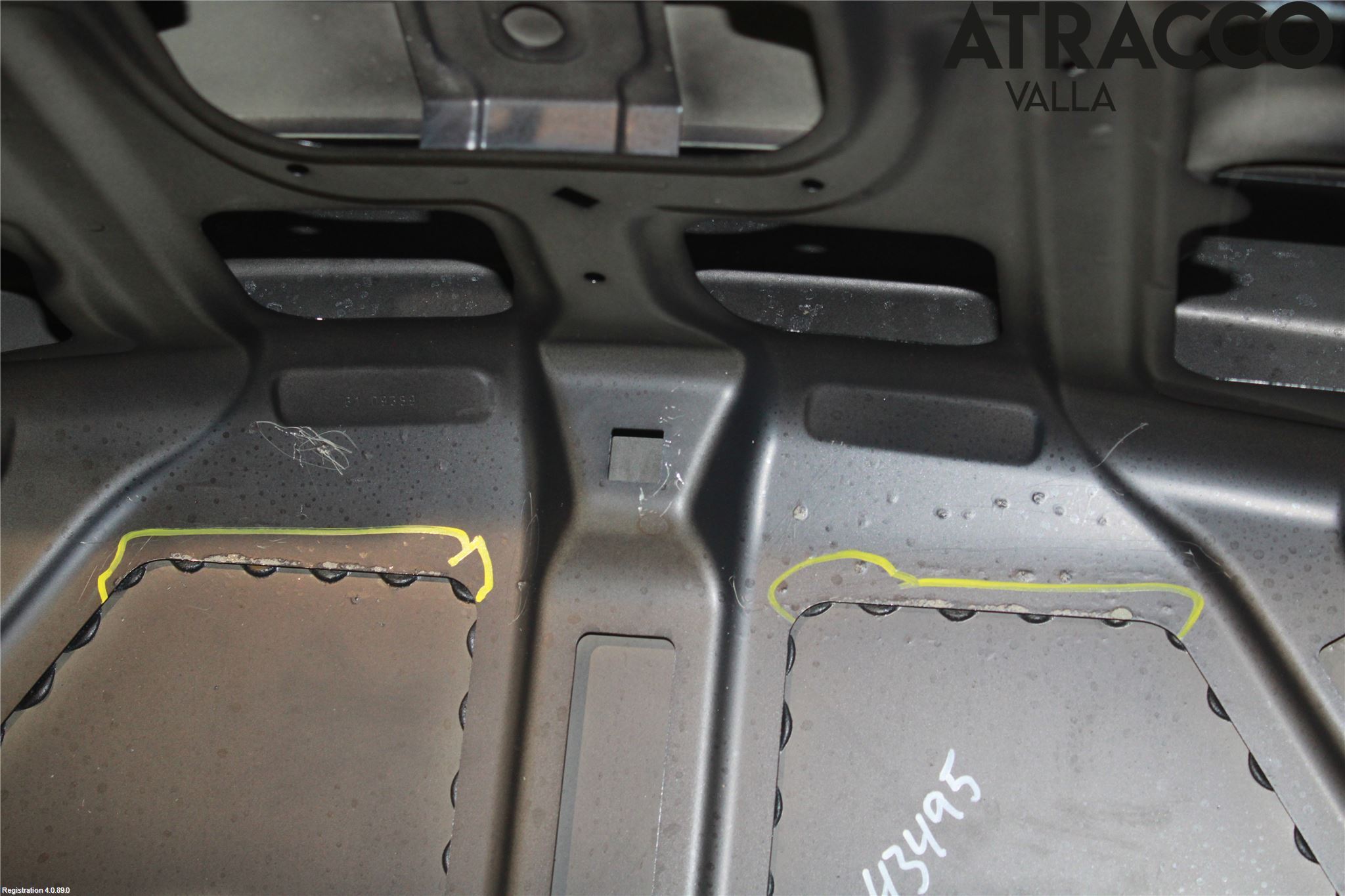 BMW 5 F10/F11/F18 09-17 Baklucka (Ej Med Ruta)