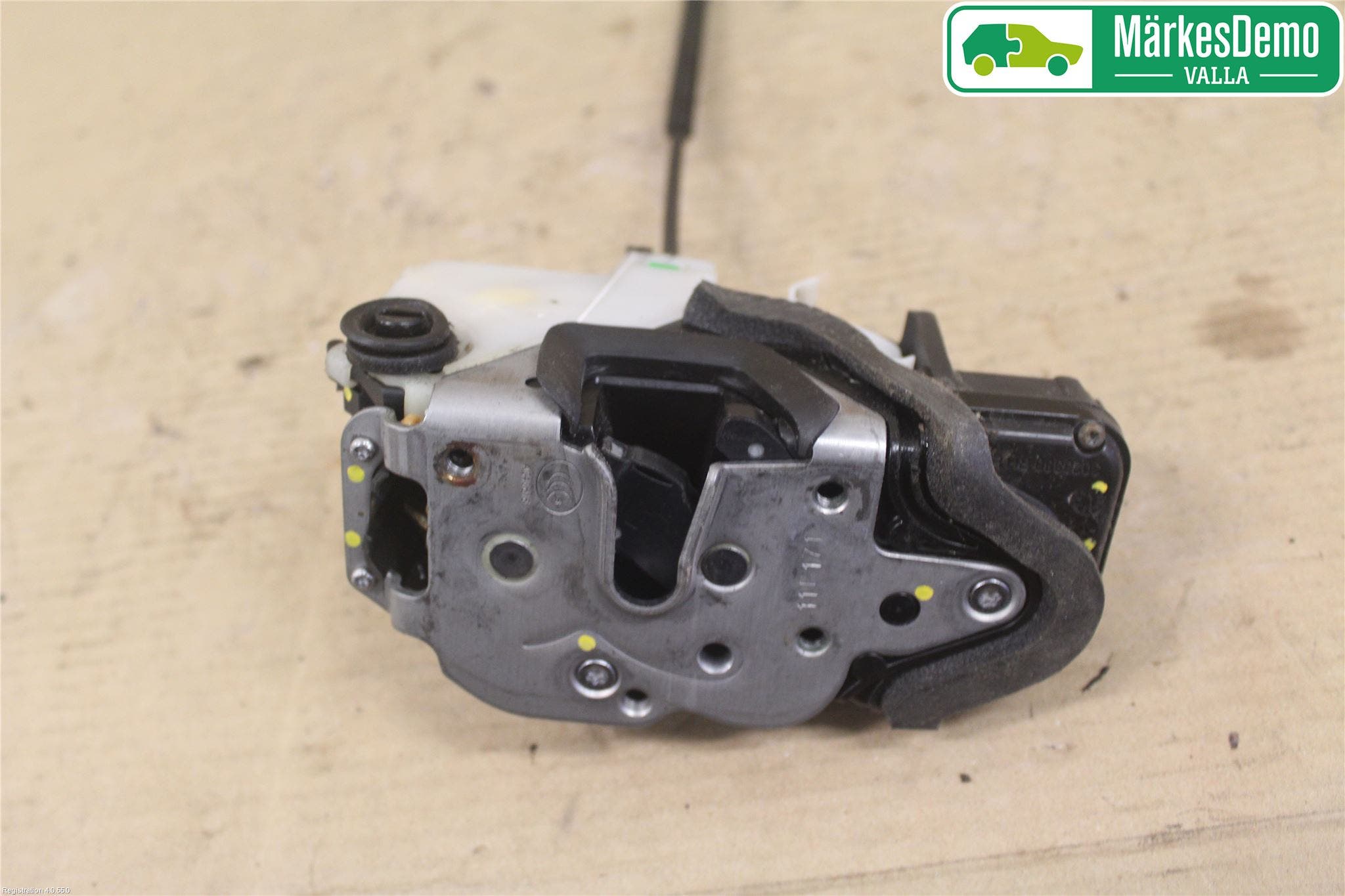 Opel ASTRA J 10-15 Låskista-Dörrlås