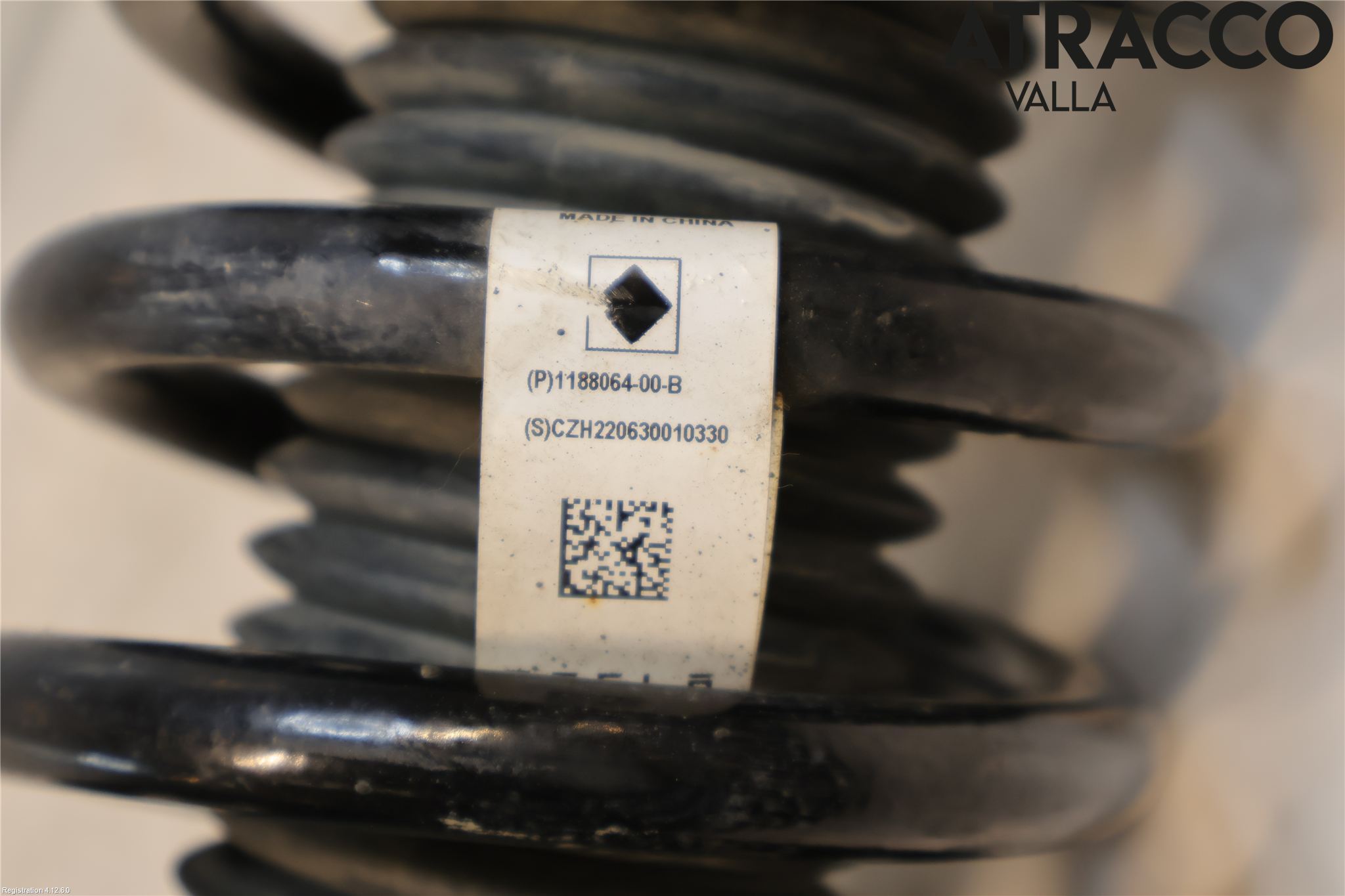 Tesla MODEL Y 21- Fjäderben Fram Vänster