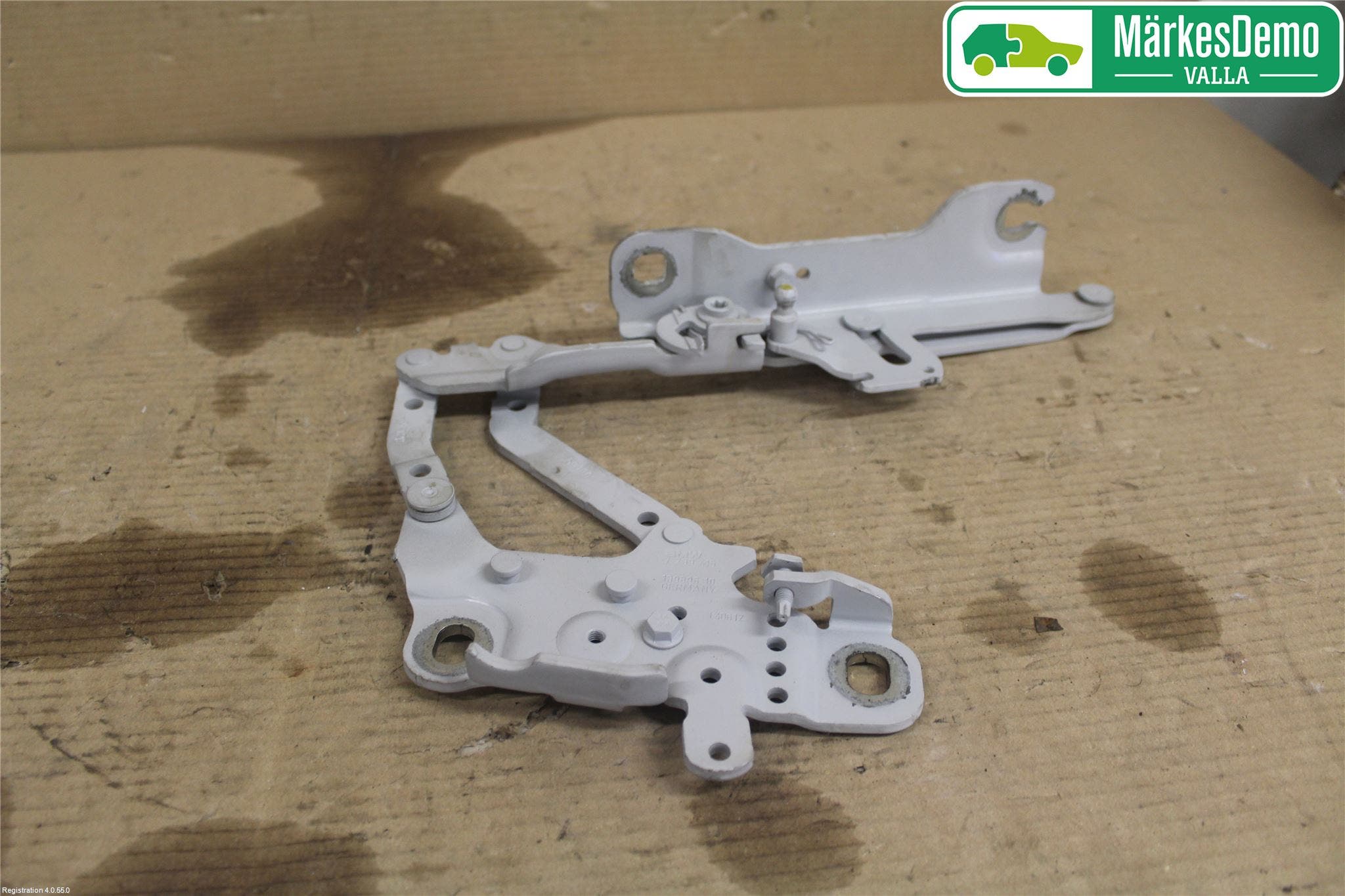 BMW 3 F30/F31/F80 12-19 Huvgångjärn