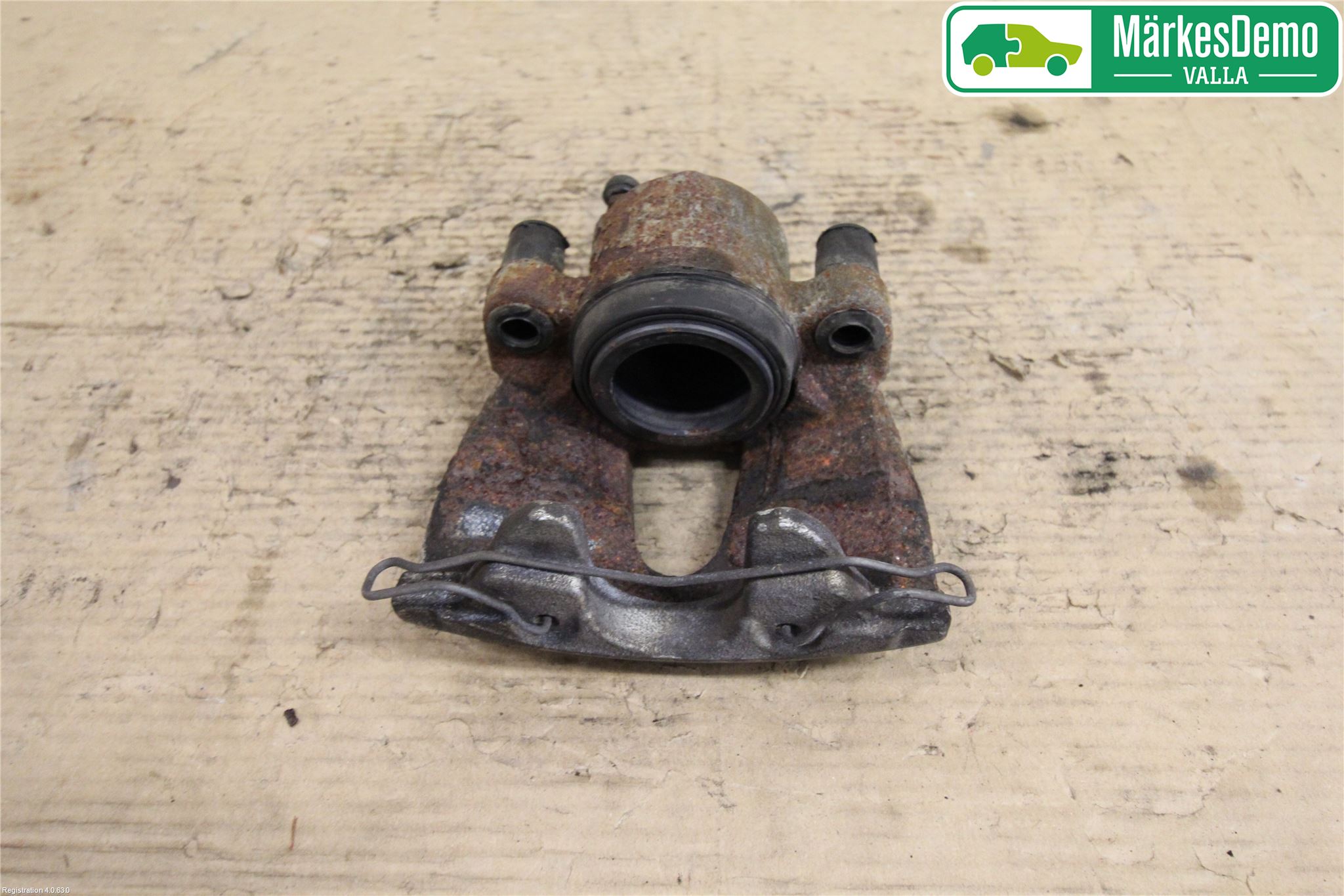 Volvo V40 12-19 Bromsok Fram Vänster