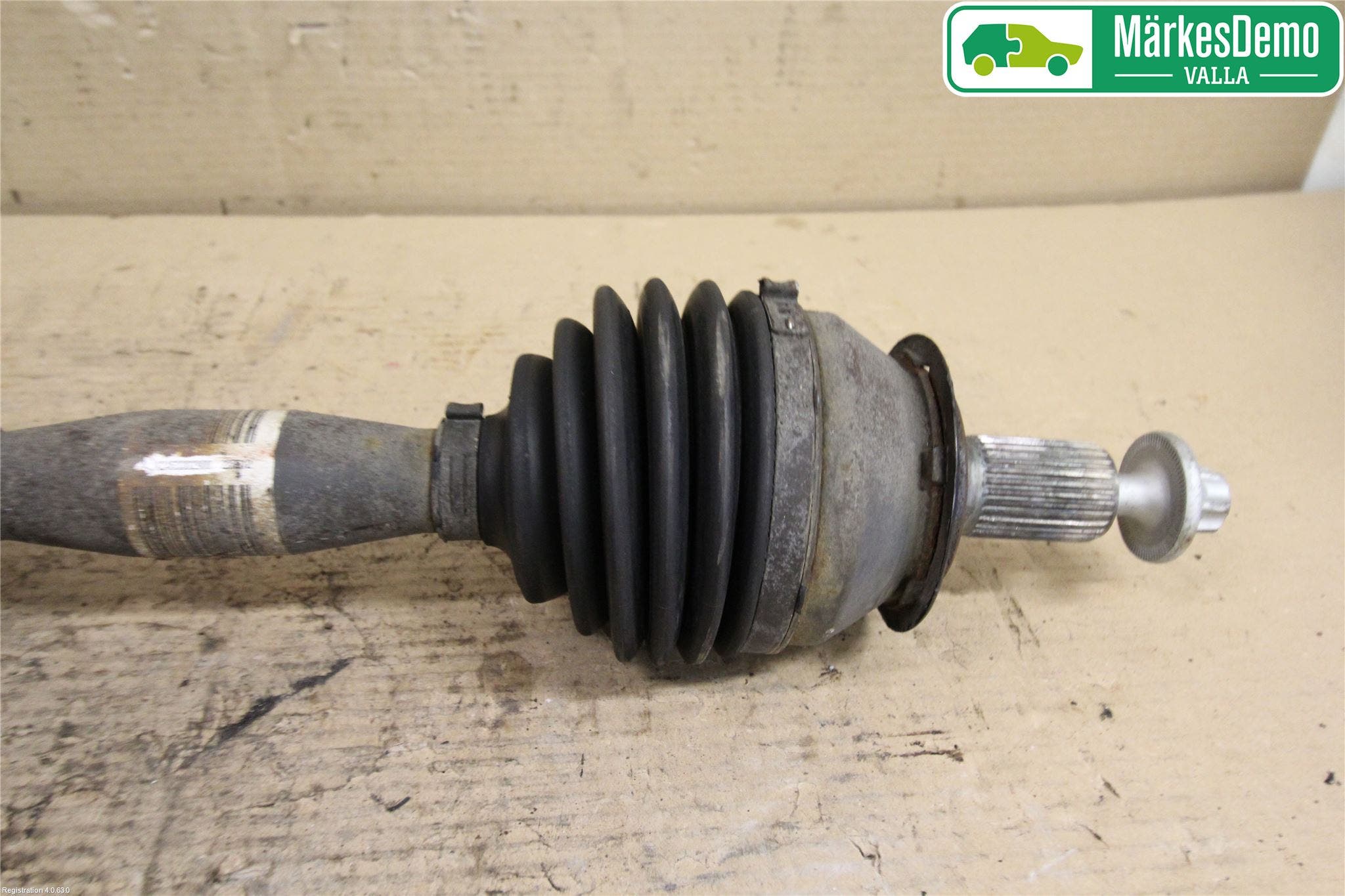 Mercedes-Benz MB A-KLASS (W176) 13-18 Drivaxel Fram Vänster