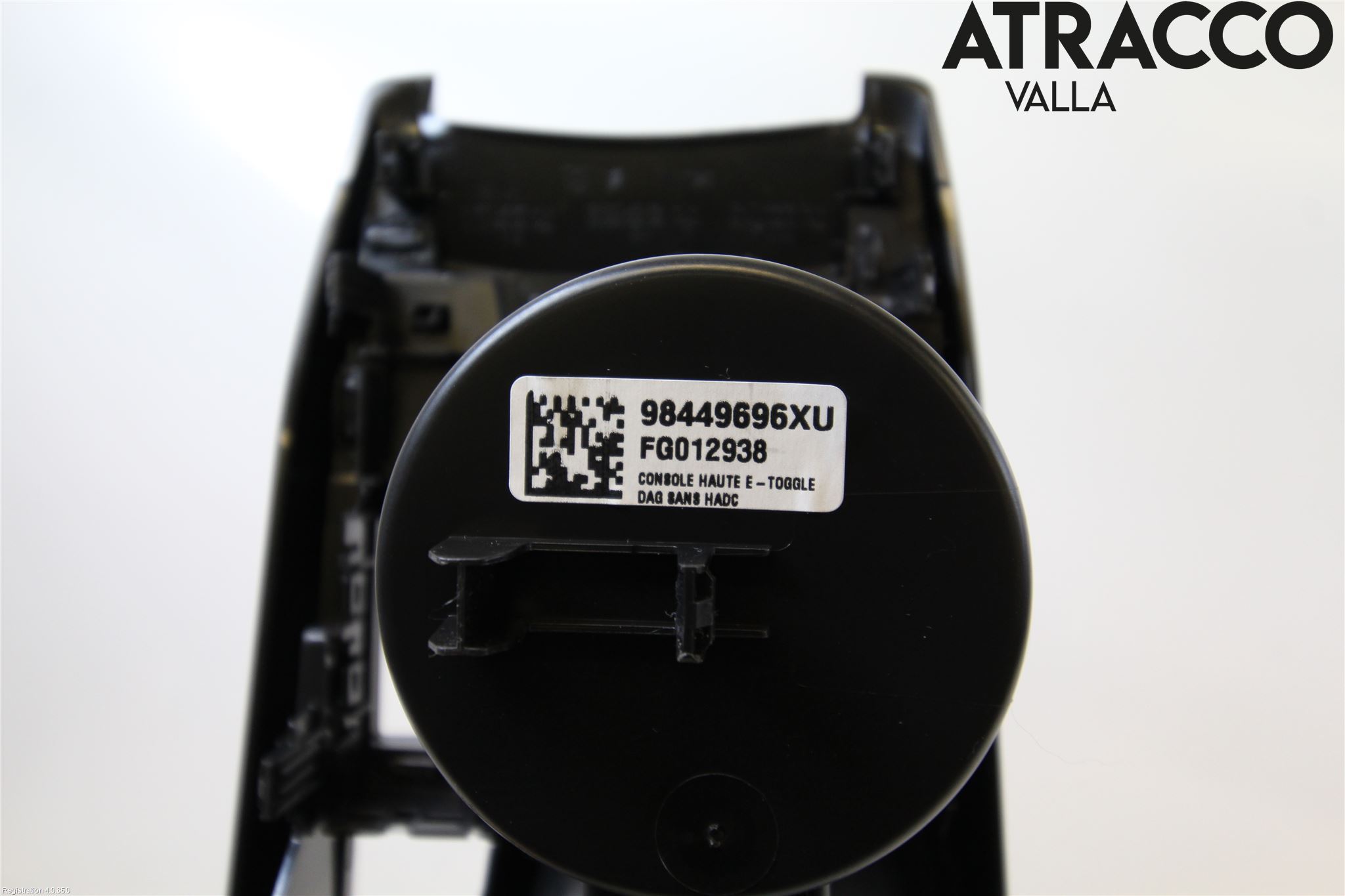 Peugeot 2008/E-2008 20- Instrumentkonsoll Mitt