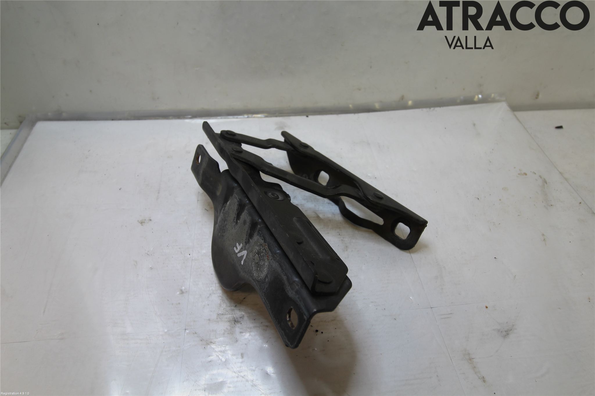 Tesla MODEL S 13- Huvgångjärn