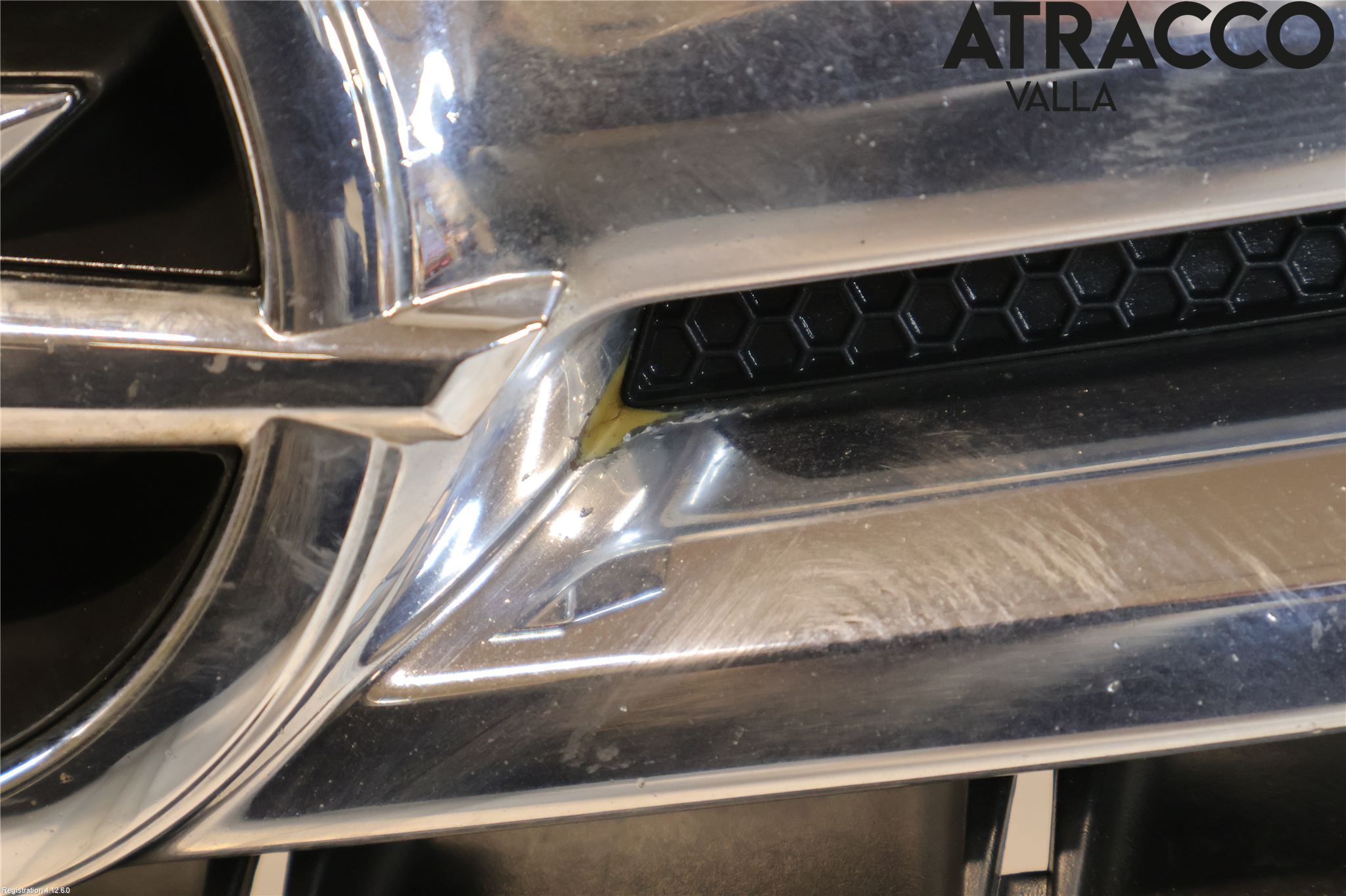 Opel ZAFIRA C 12-19 Grill Komp