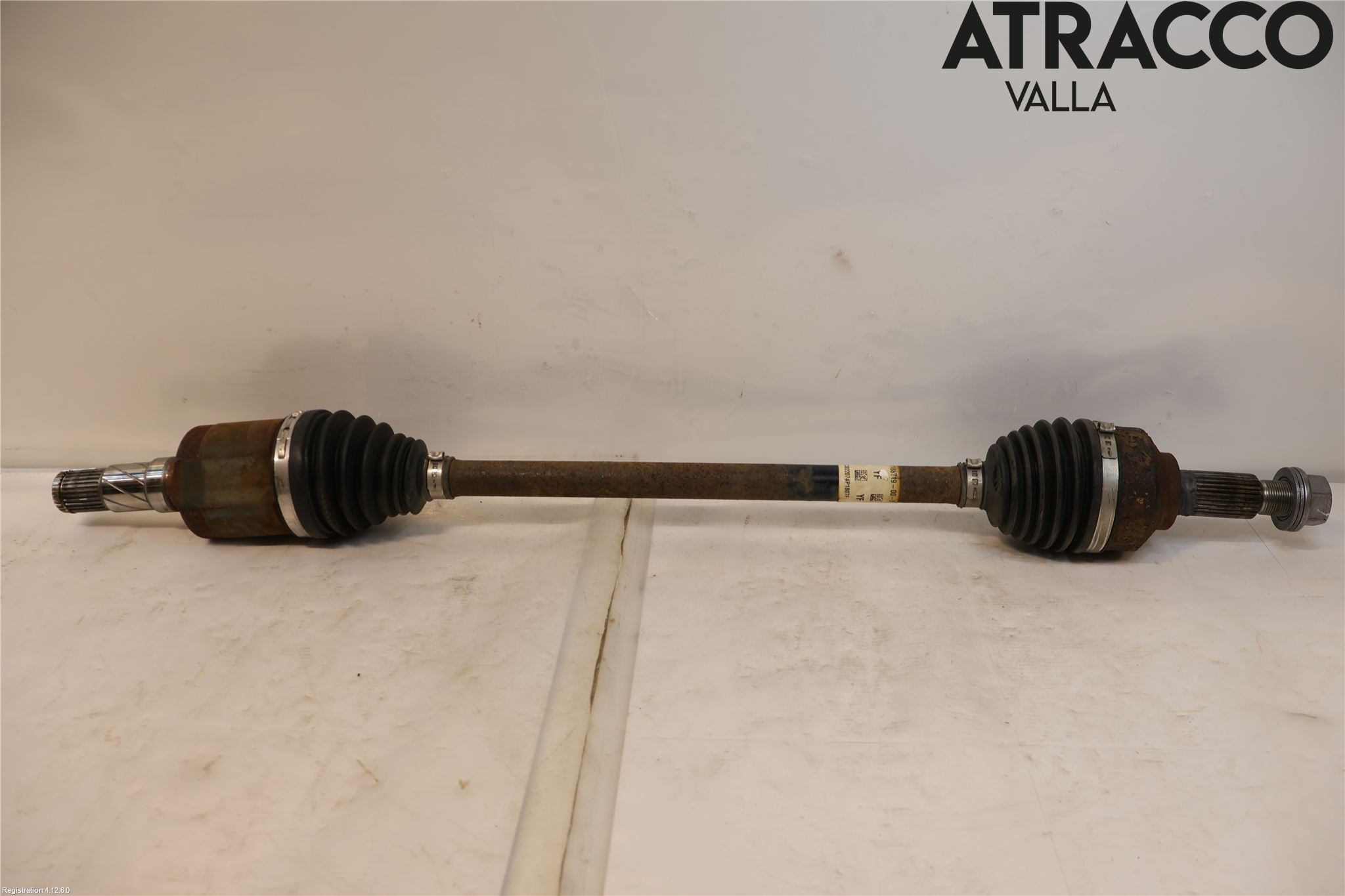 Tesla MODEL Y 21- Drivaxel Fram Höger