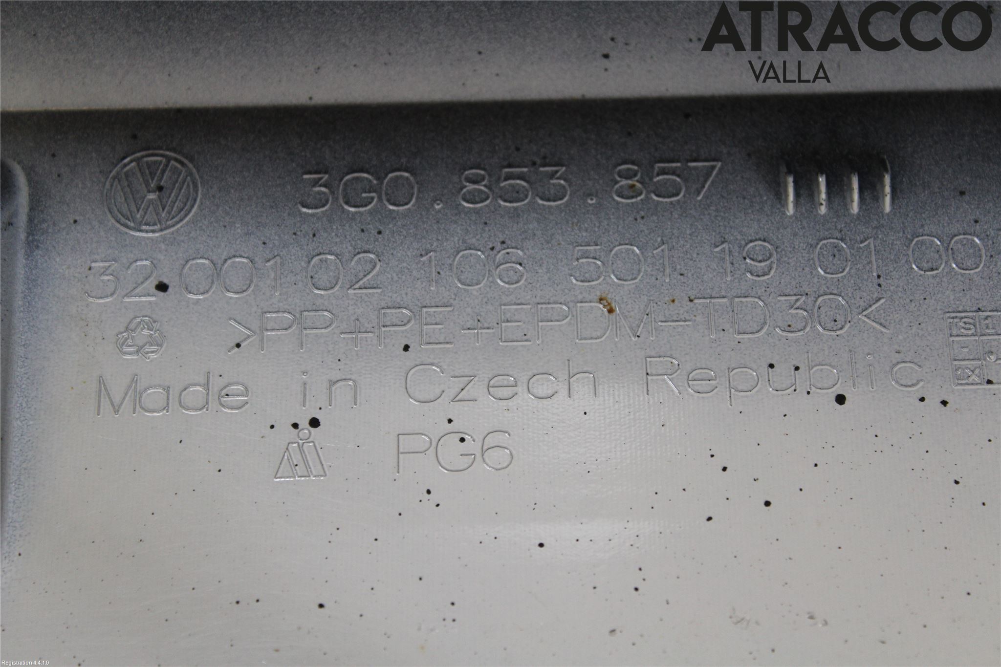 Volkswagen VW PASSAT 15-19 Sidokjol Vä