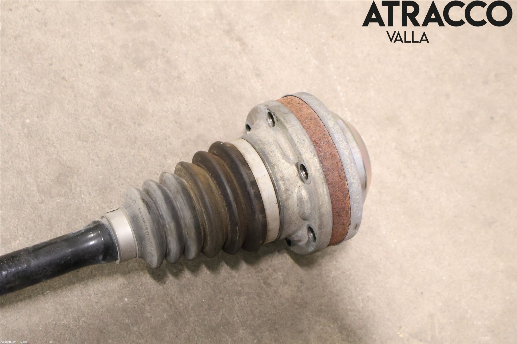 Volkswagen VW PASSAT 15-19 Drivaxel Fram Höger